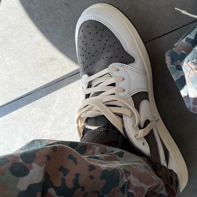(PS) Jordan 1 x Travis Scott Retro Low OG SP Sail and Ridgerock 착용 스타일