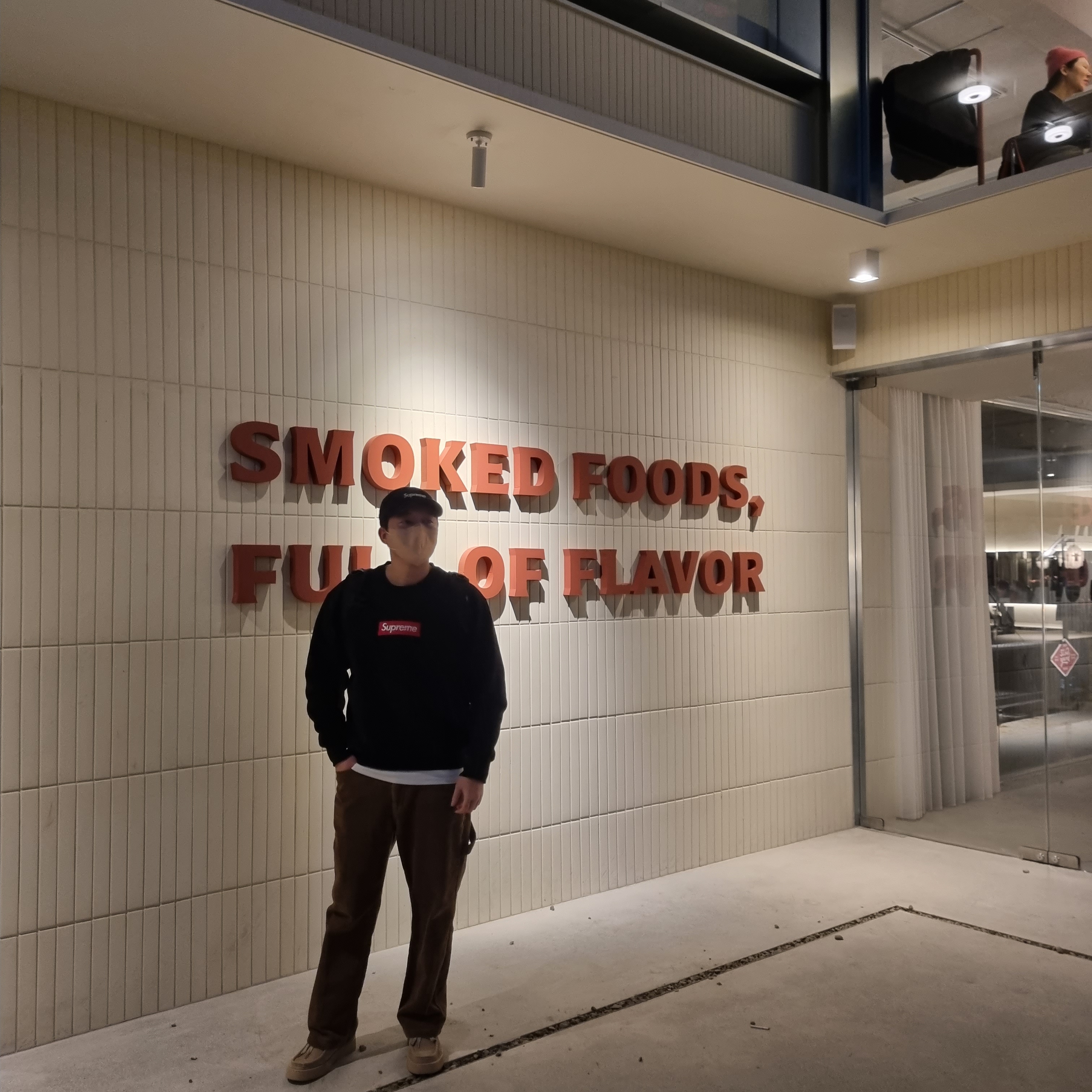 Supreme Box Logo Crewneck Black - 22FW 착용 스타일 - 2