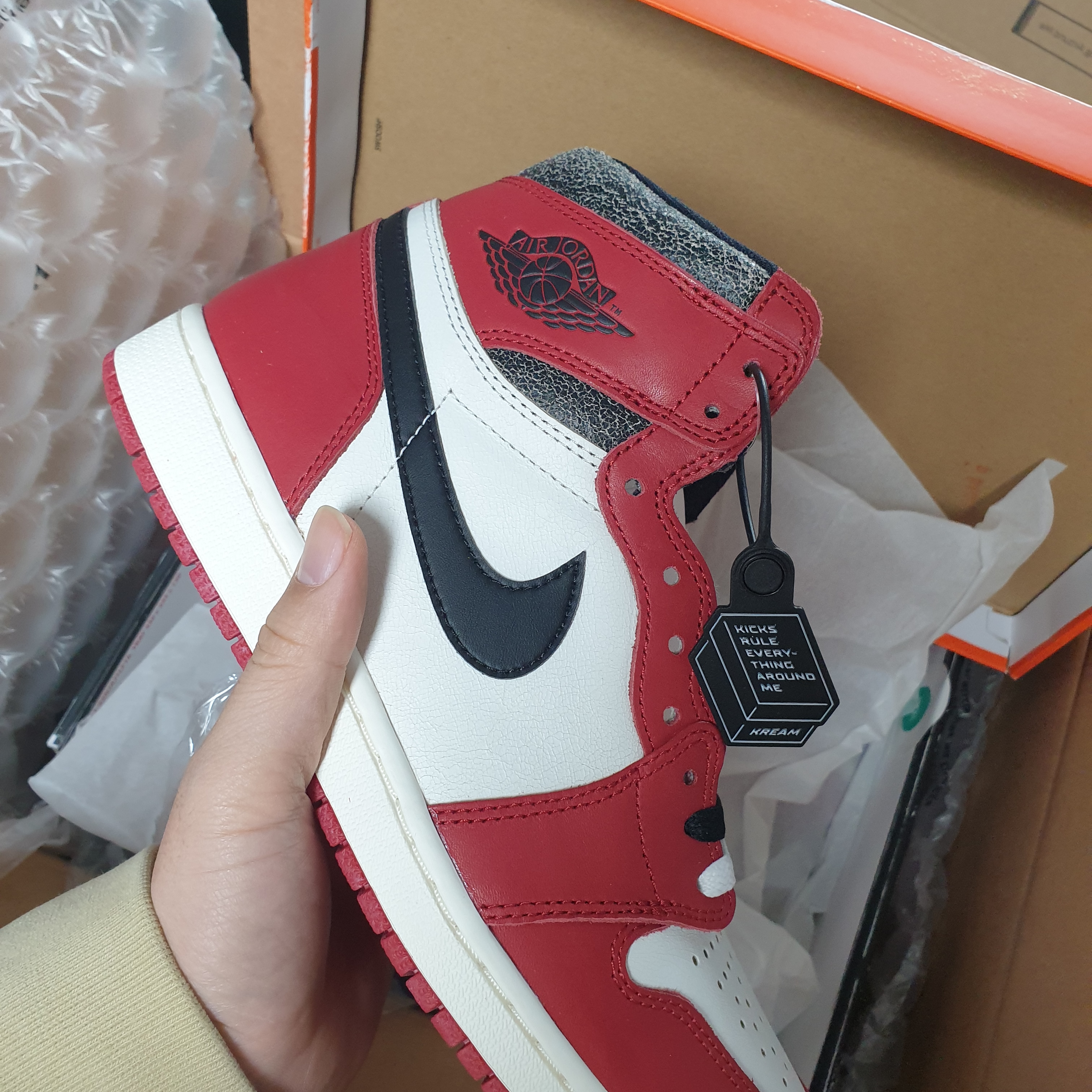 Jordan 1 Retro High OG Chicago 2022 착용 스타일 - 2