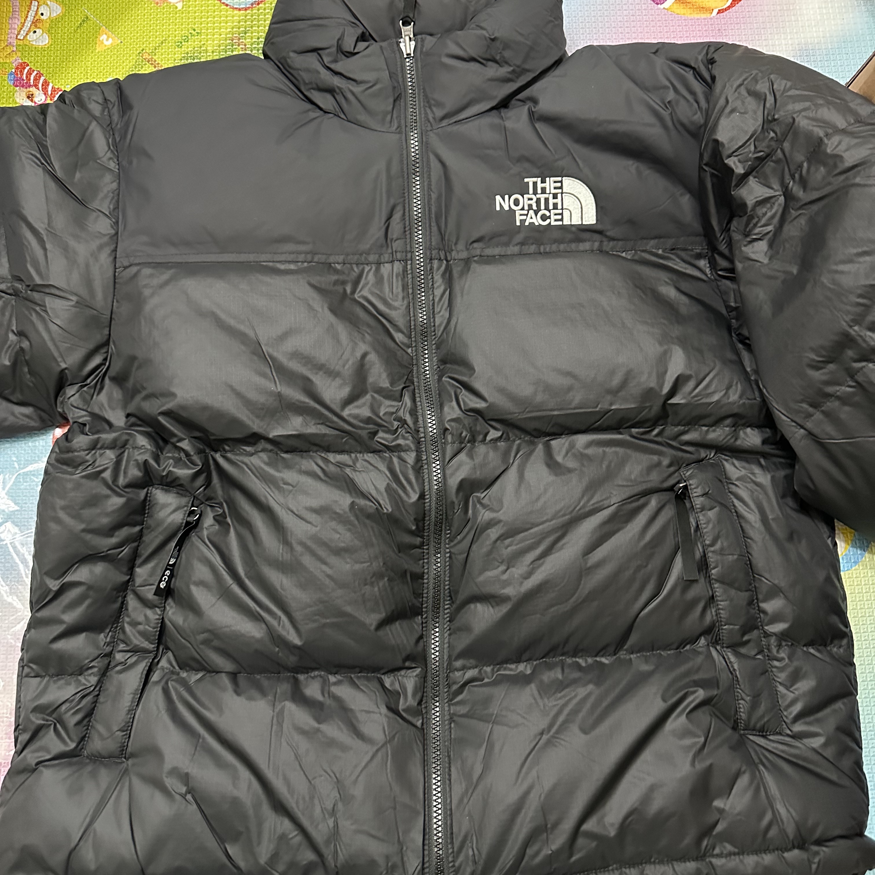 The North Face 1996 Eco Nuptse Jacket Black 착용 스타일