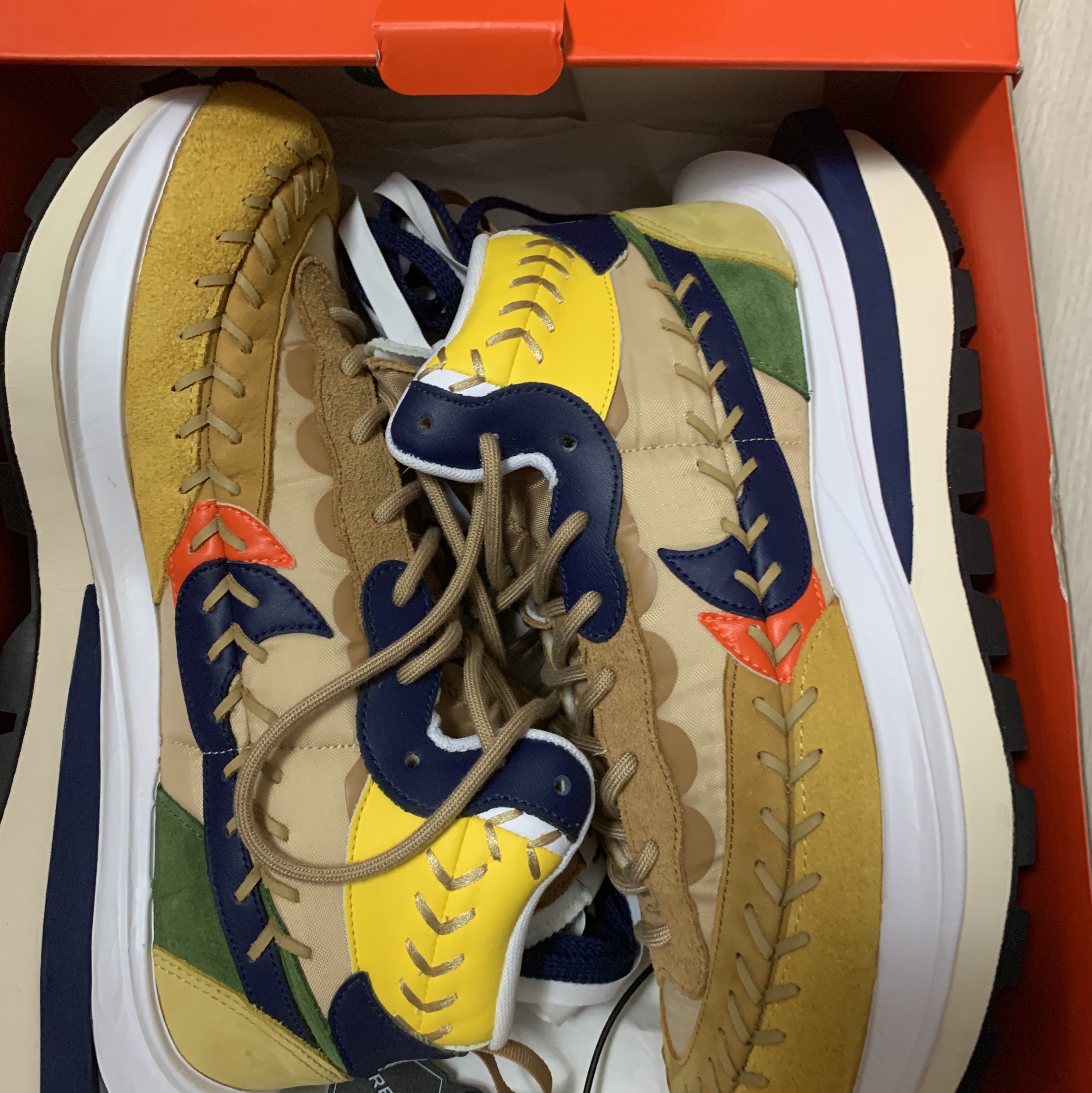 Nike x Sacai x Jean Paul Gaultier VaporWaffle Sesame Blue Void 착용 스타일