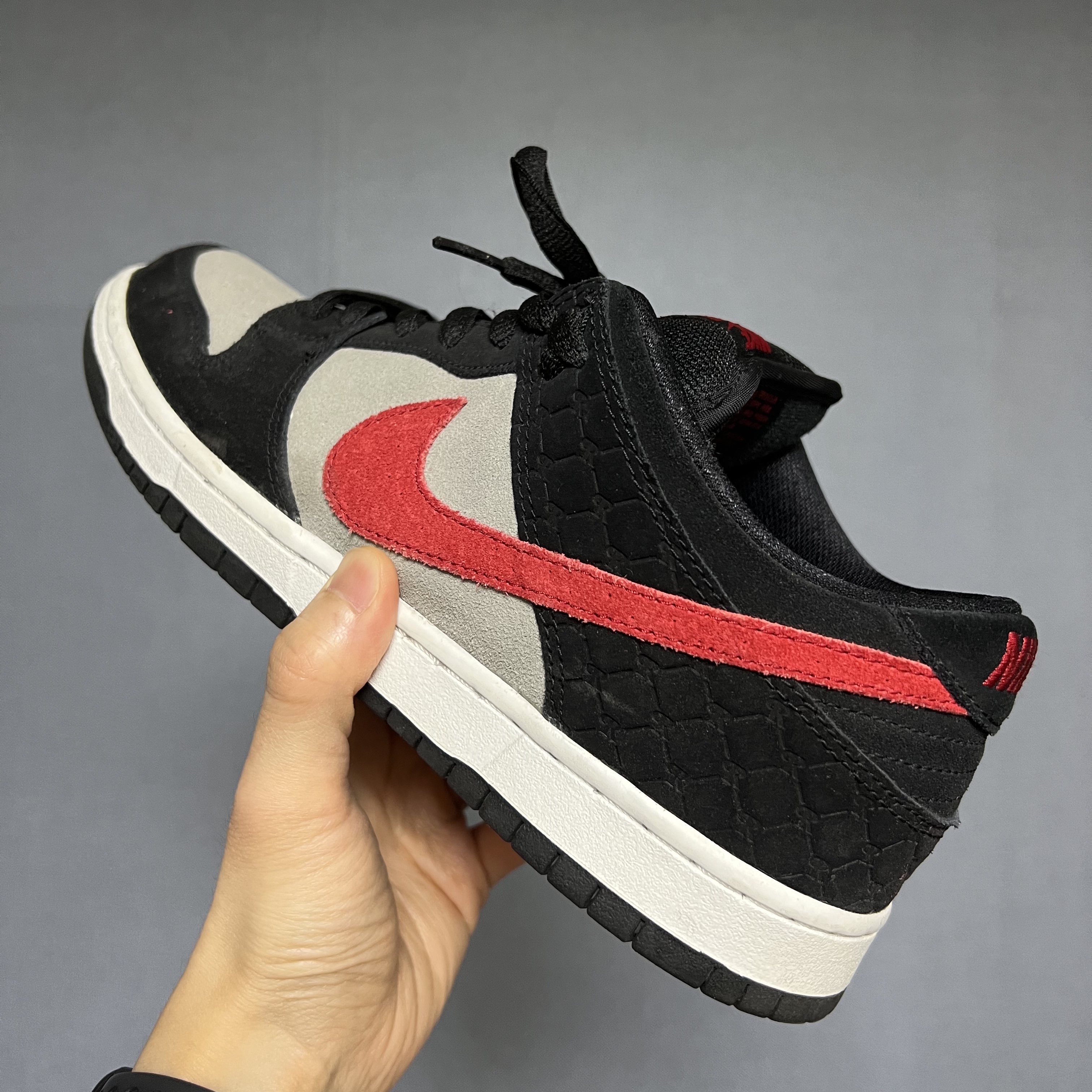 Nike SB Dunk Low Primative Paul Rodriguez 착용 스타일 - 2