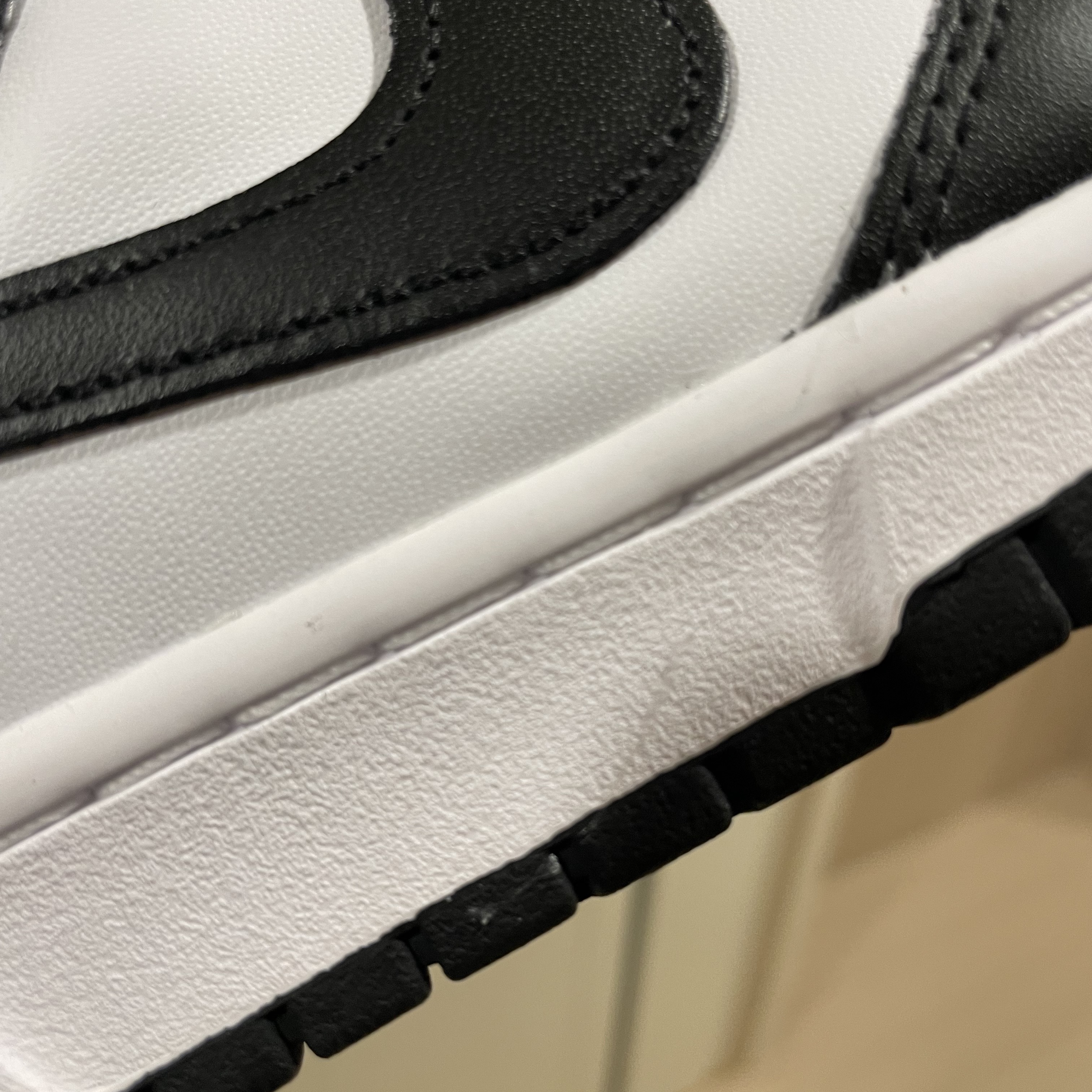 (W) Nike Dunk Low Black 착용 스타일 - 4