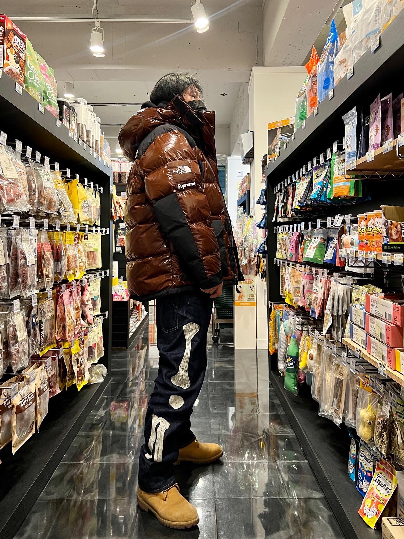 Supreme x The North Face 700-Fill Down Parka Brown - 22FW, Kapital 12.5 oz. Denim Mexican Tuxedo 5P Okagilly Pants Indigo 착용 스타일