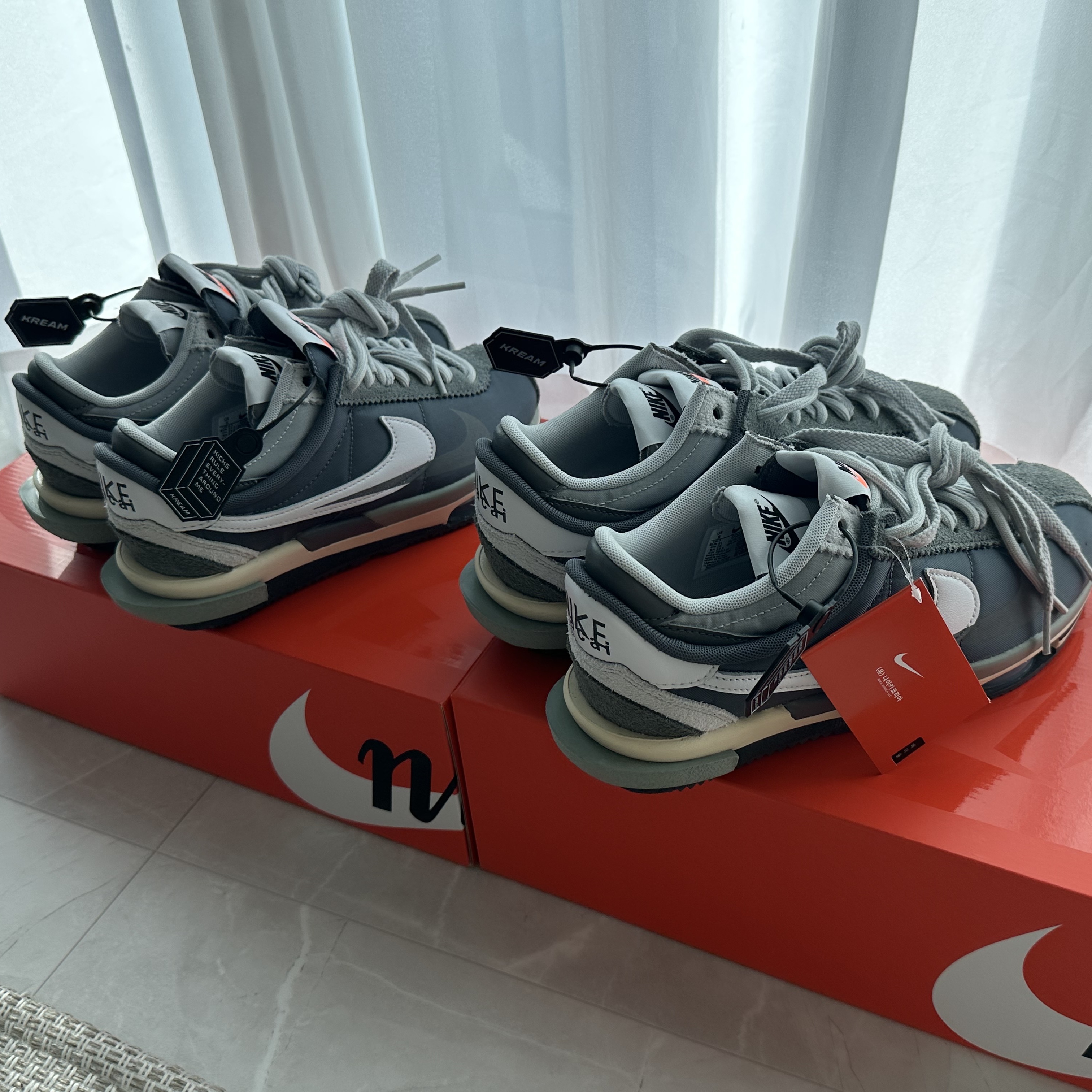 Nike x Sacai Zoom Cortez SP Iron Grey 착용 스타일 - 1
