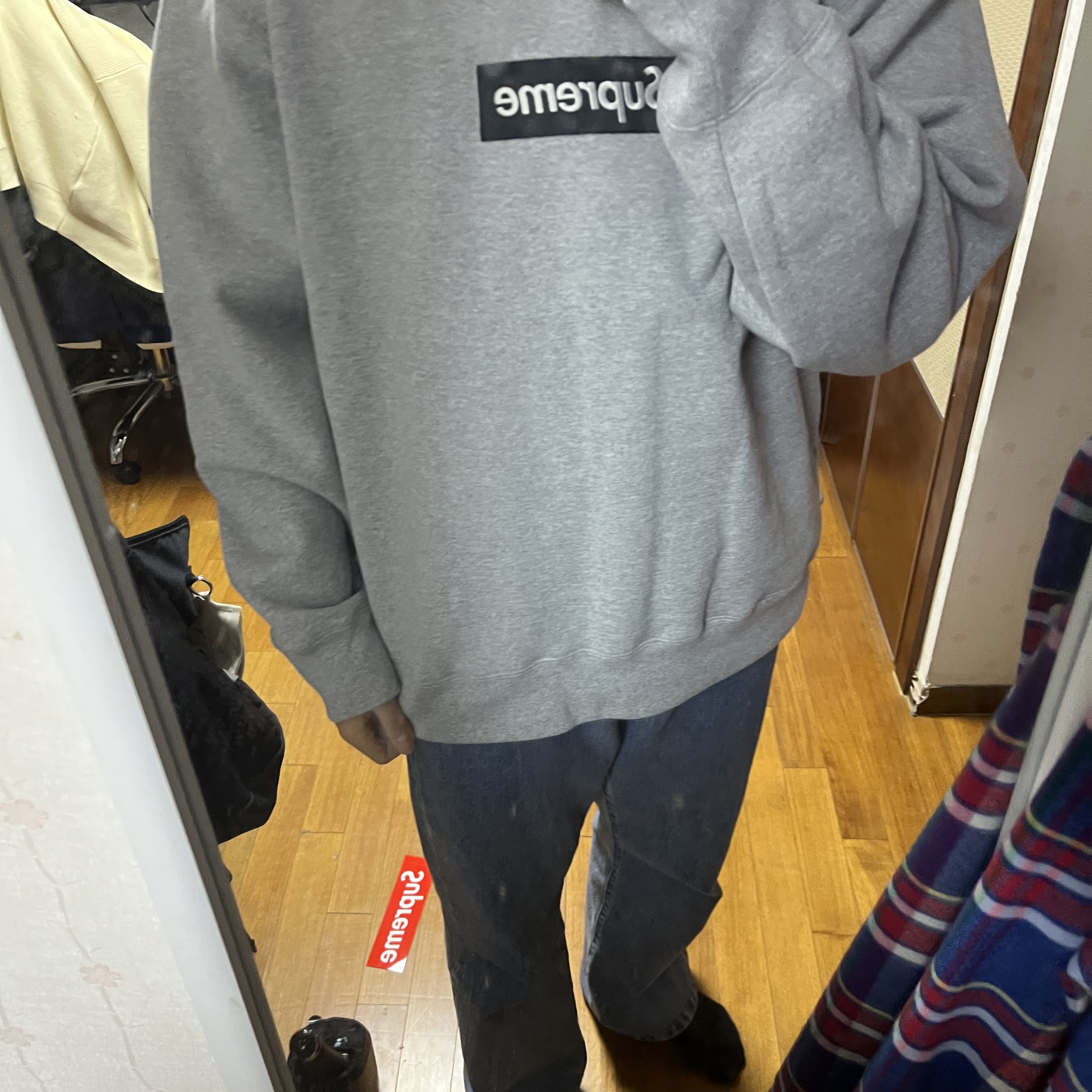Supreme Box Logo Crewneck Heather Grey - 22FW 착용 스타일