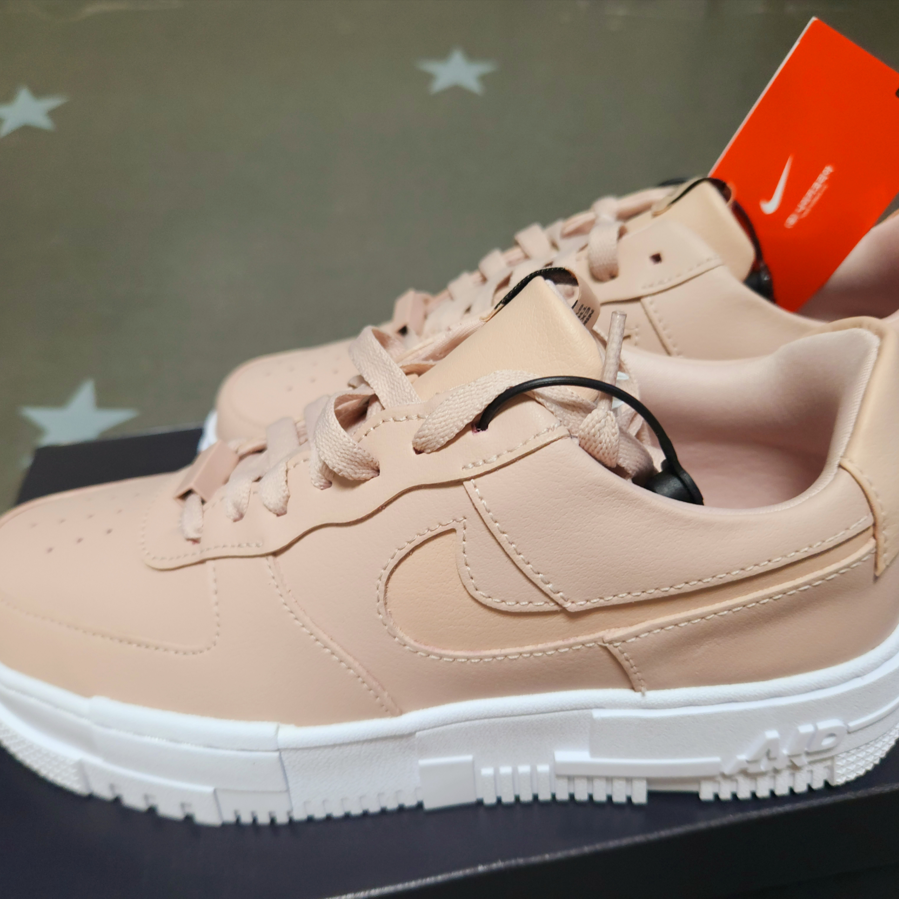 (W) Nike Air Force 1 Pixel Particle Beige 착용 스타일