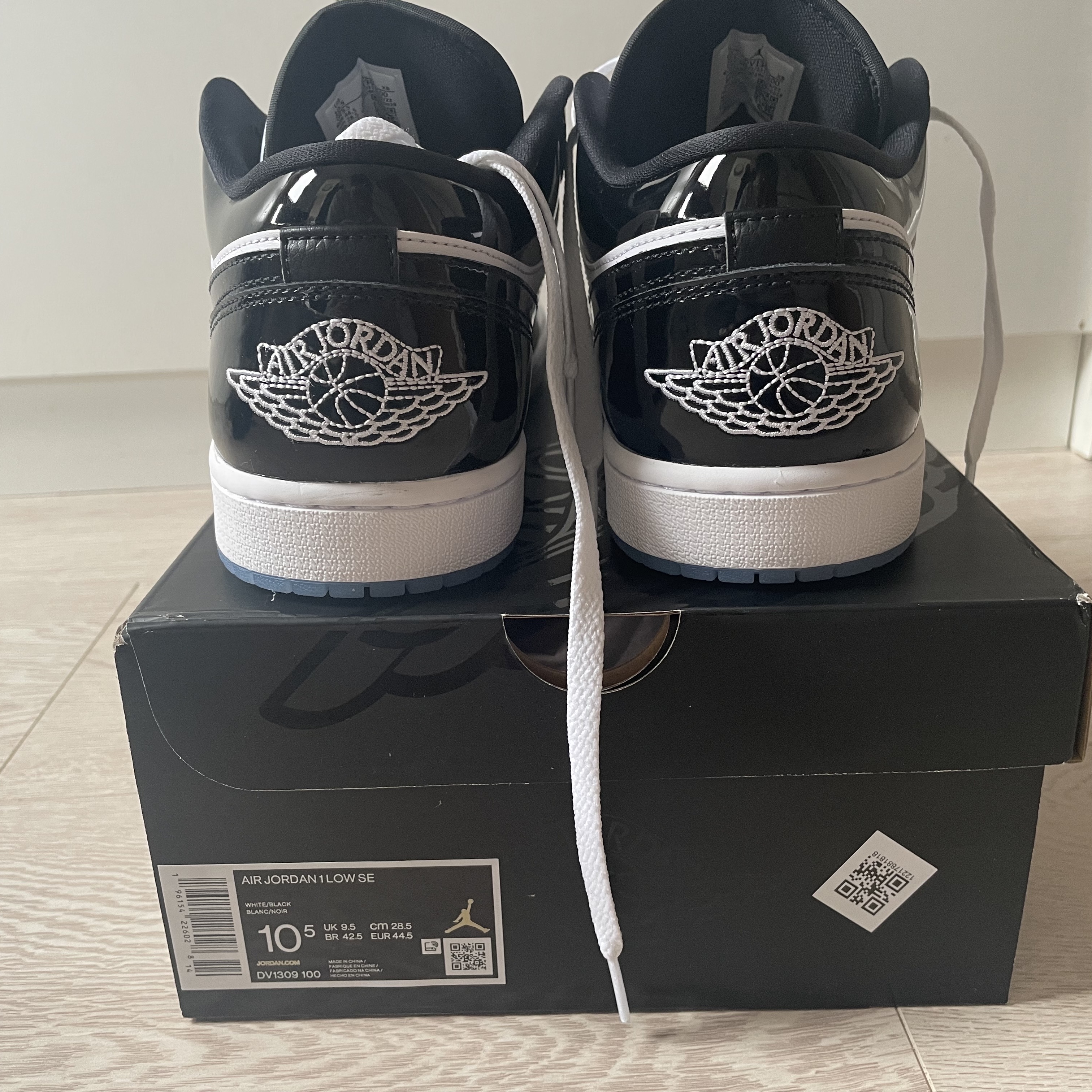 Jordan 1 Low SE Concord 착용 스타일 - 4