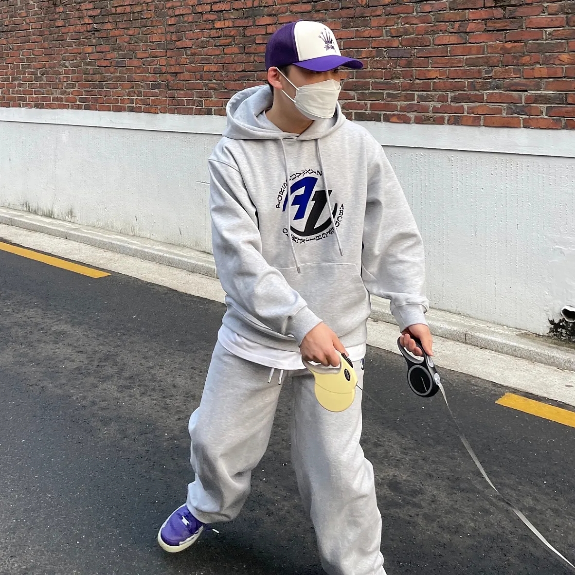 Zara x Ader Error Jogger Pants Grey, Supreme x The North Face S Logo Expedition Backpack Black - 20FW 착용 스타일 - 2