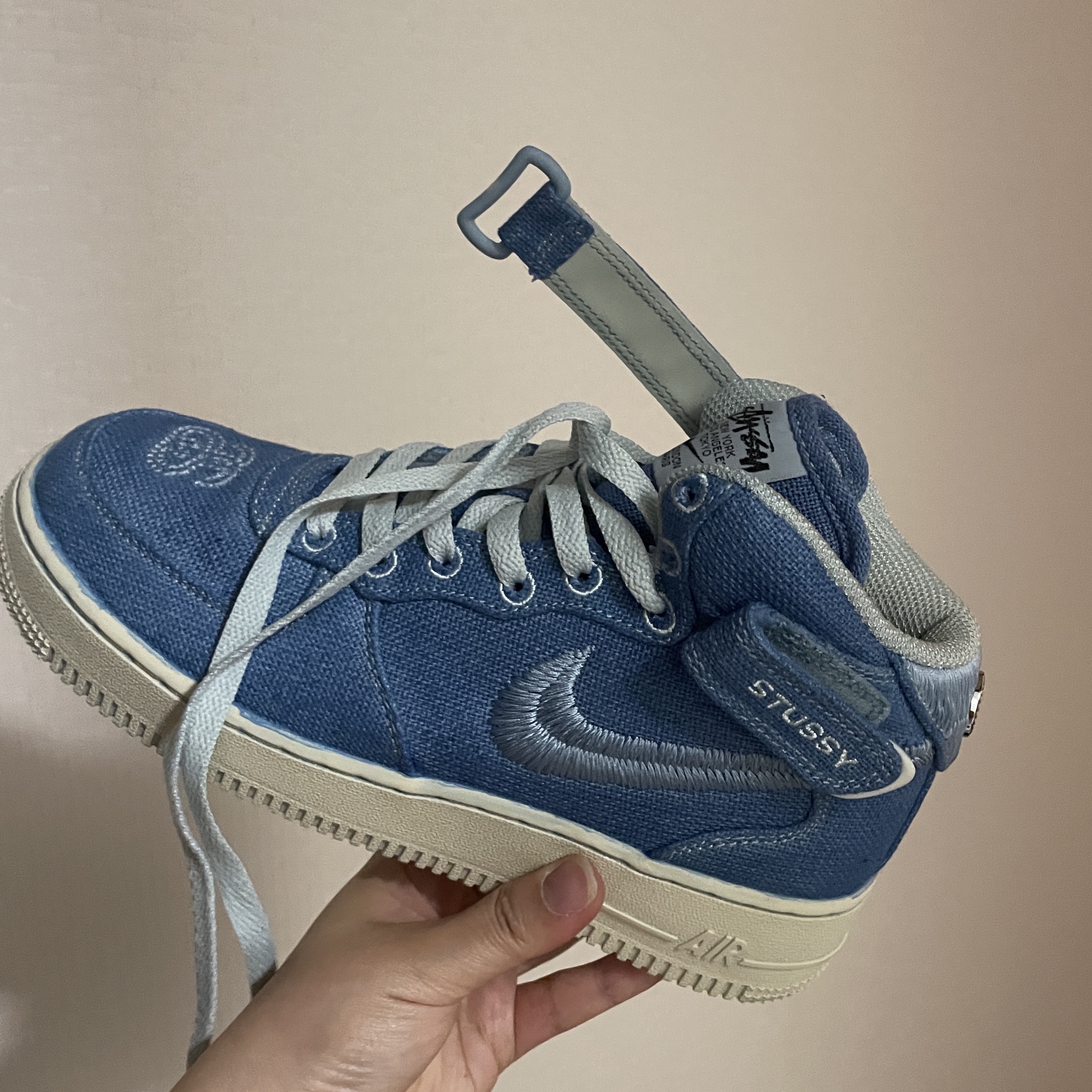 Nike x Stussy Air Force 1 '07 Mid SP Fossil 착용 스타일