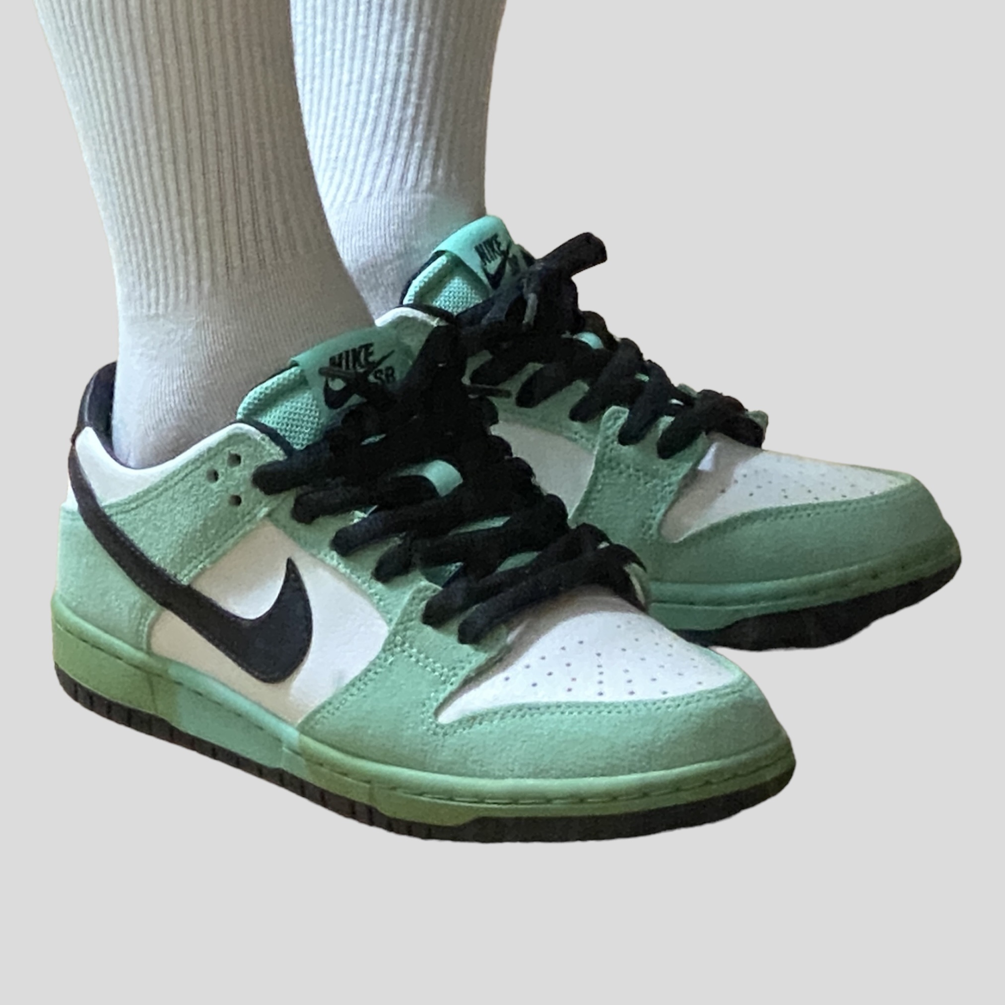 Nike SB Dunk Low Pro Dark Russet, Nike SB Dunk High Pro Maize and Black 착용 스타일 - 3