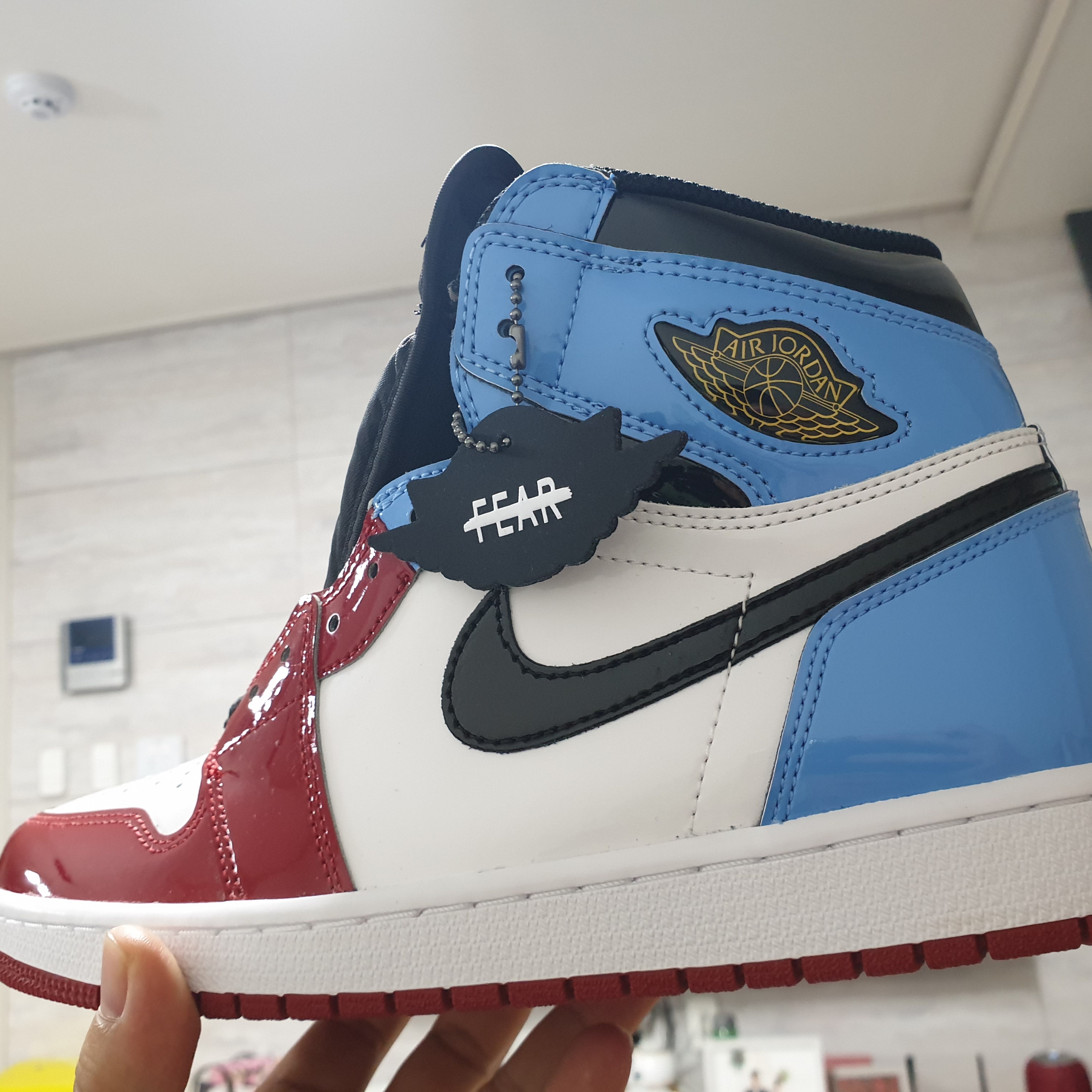 Jordan 1 Retro High Fearless UNC Chicago 착용 스타일