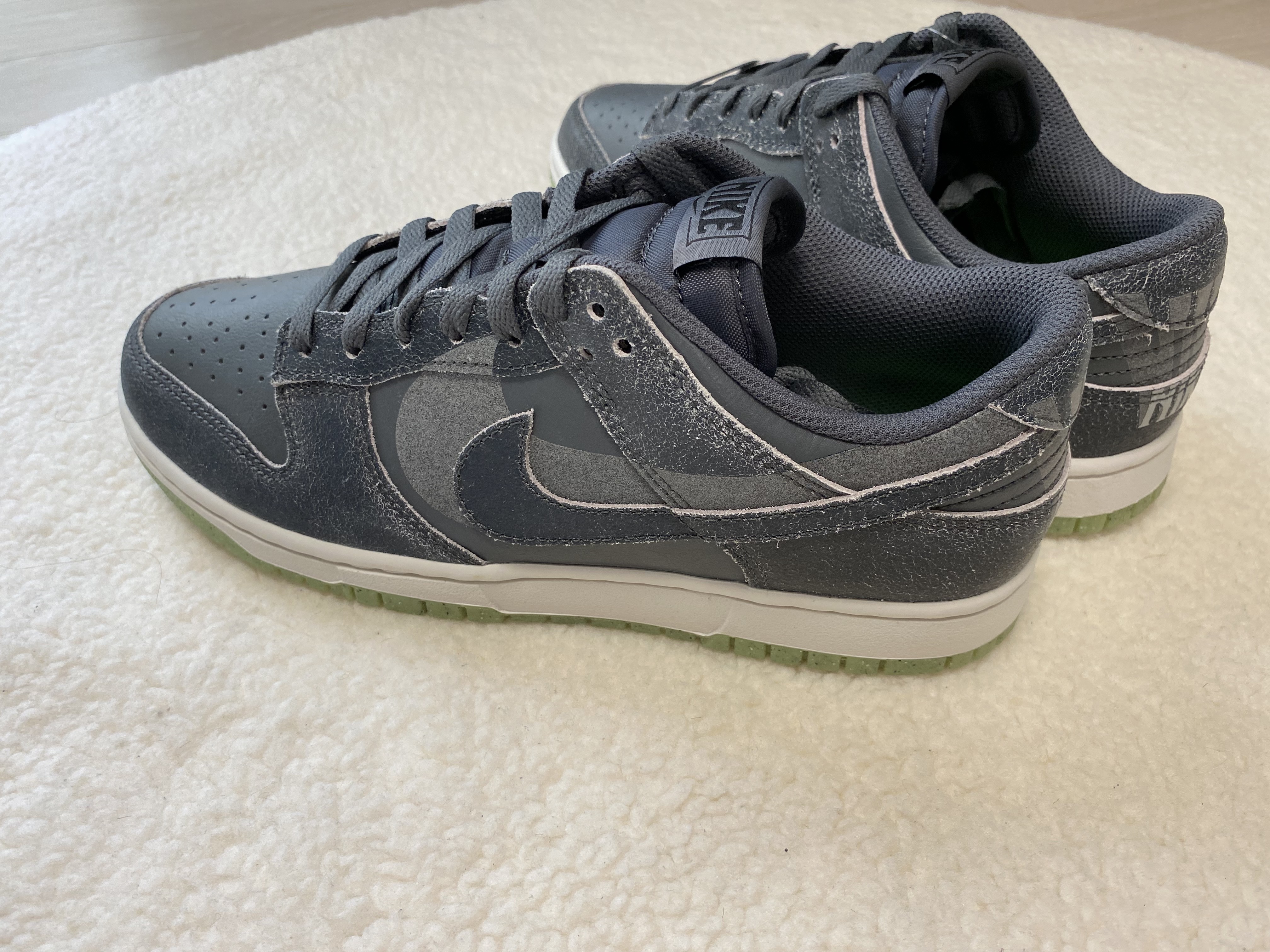 Nike Dunk Low Retro PRM Halloween 착용 스타일