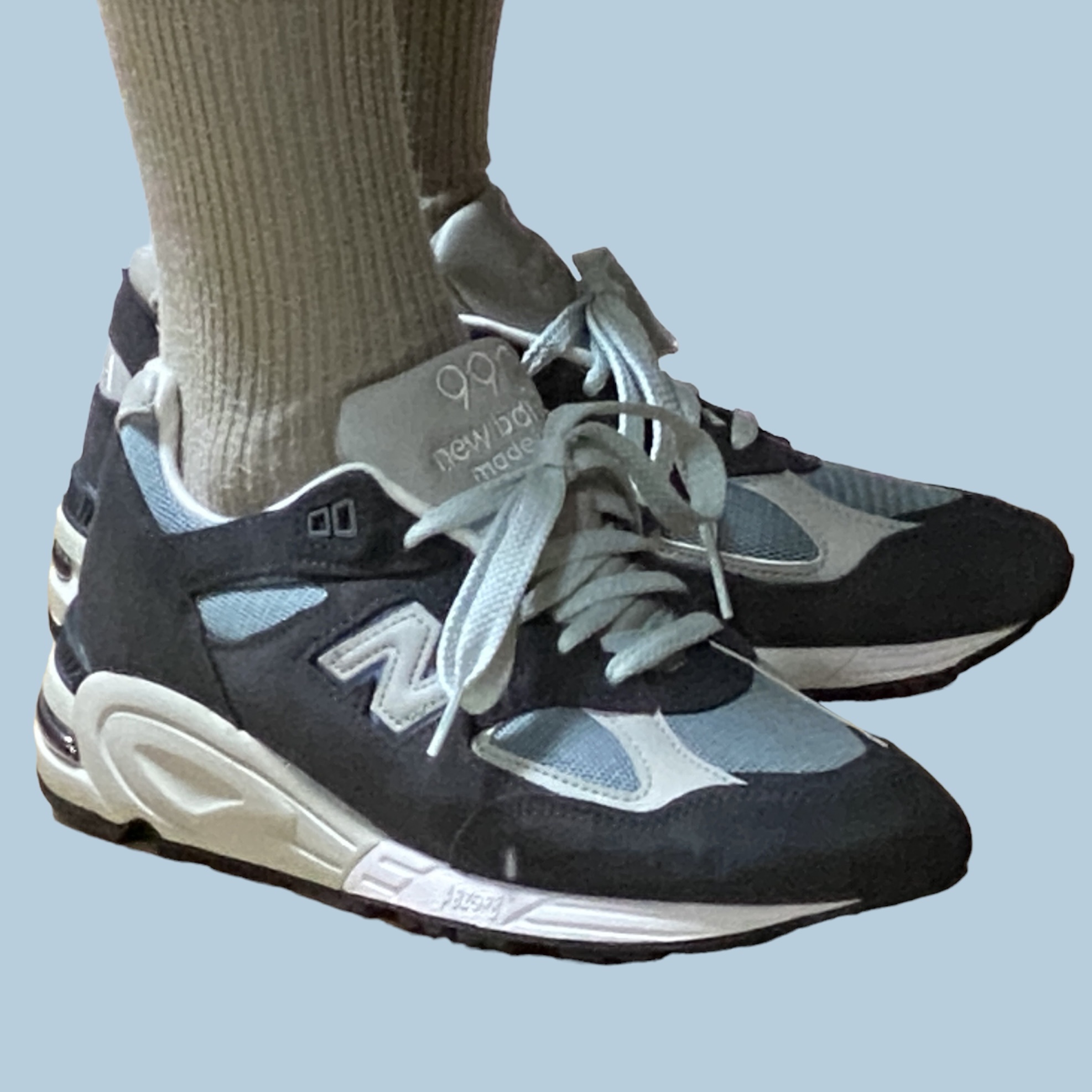 New Balance 990vs2 Made in USA Grey, New Balance 990v2 Made in USA Navy 착용 스타일 - 3