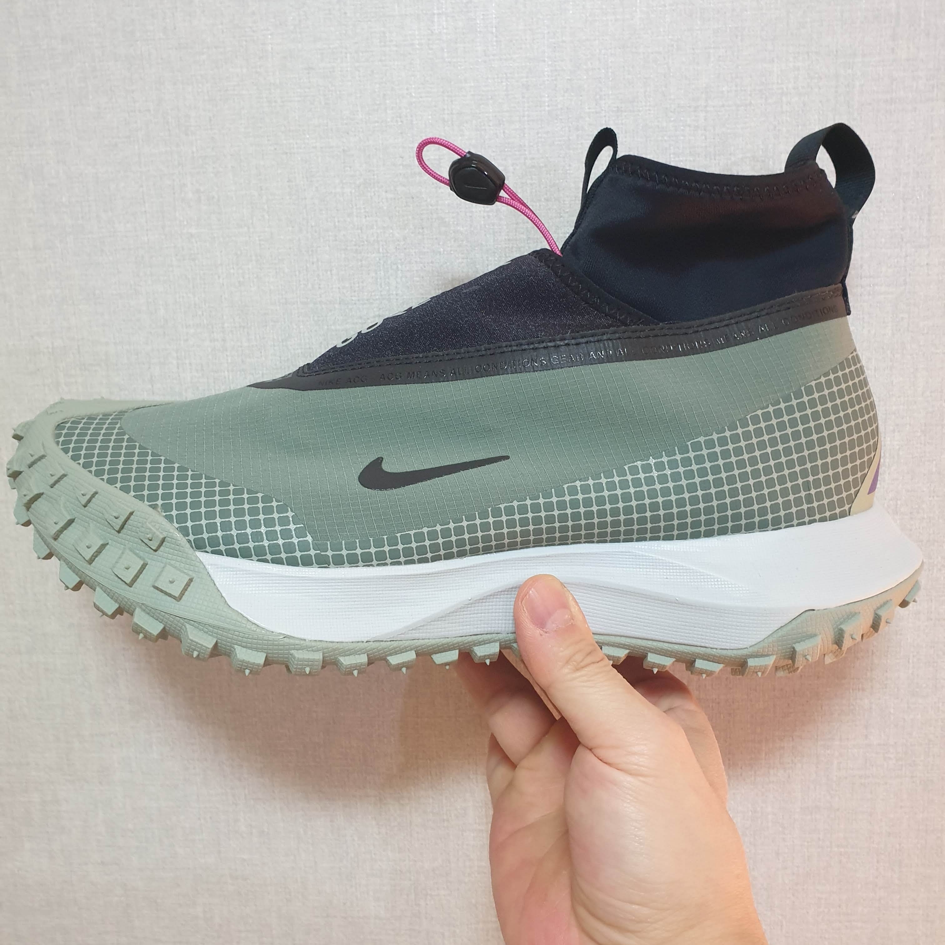 Nike ACG Mountain Fly Gore-Tex Clay Green 착용 스타일 - 2