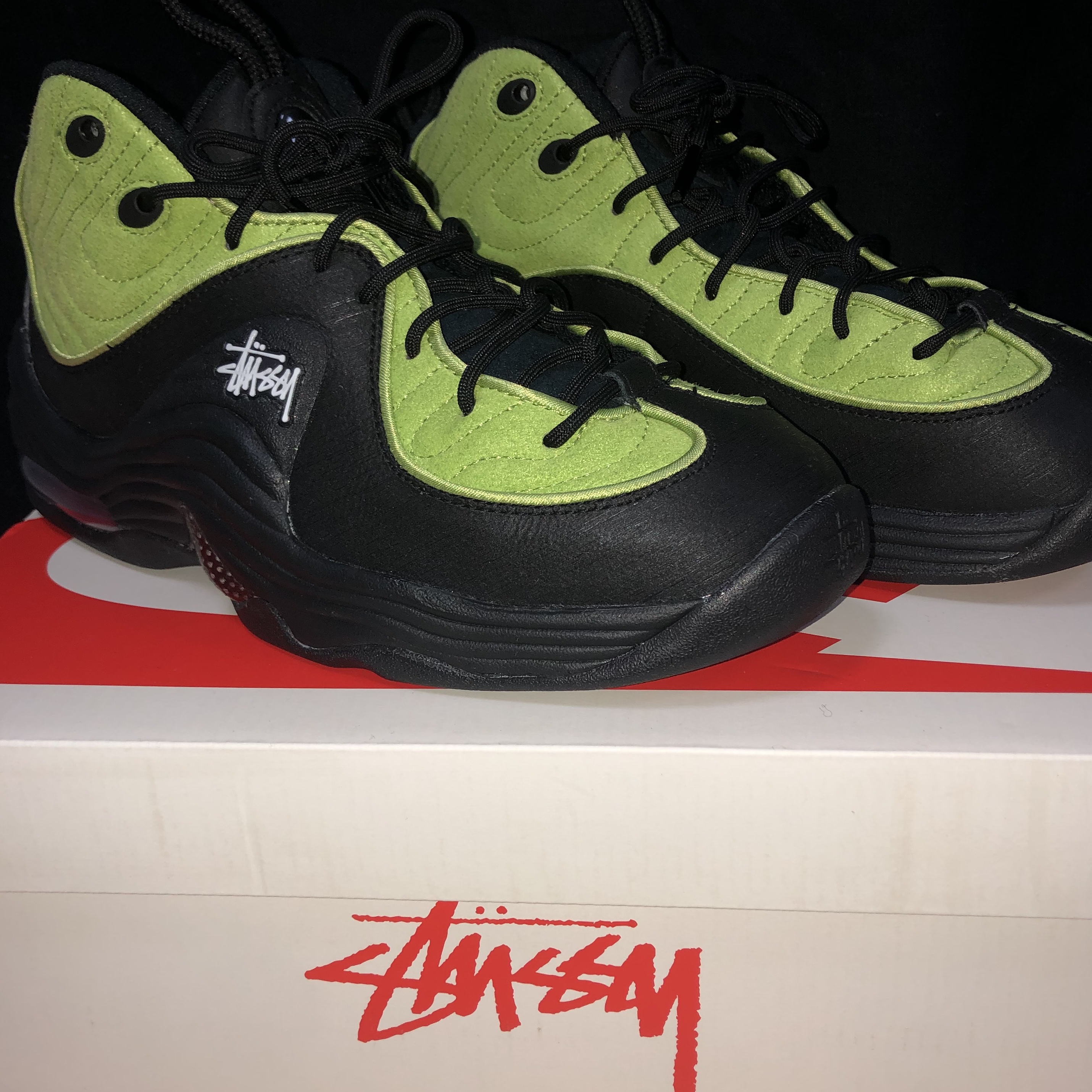 Nike x Stussy Air Penny II Vivid Green and Black 착용 스타일 - 1