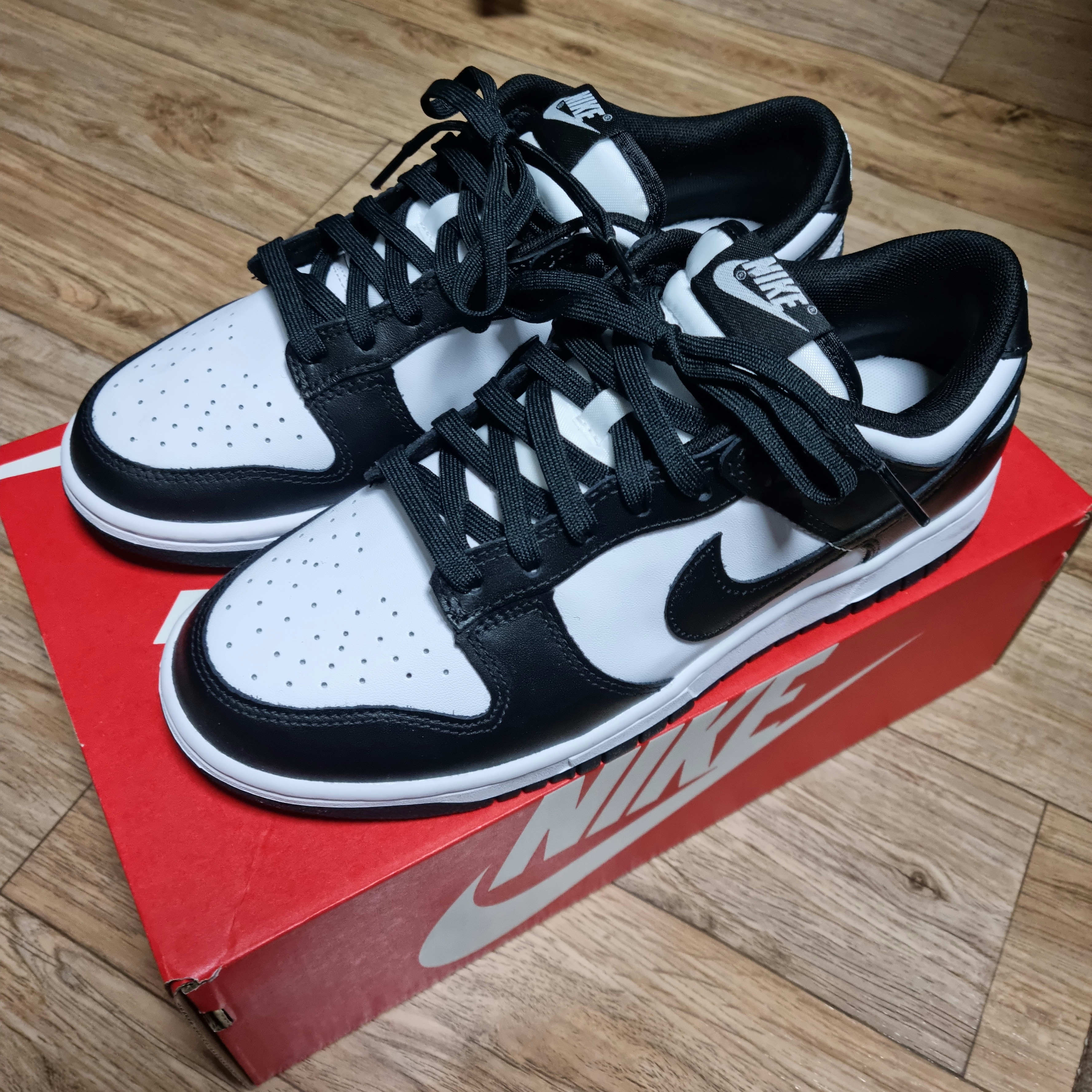 Nike Dunk Low Retro Black 착용 스타일