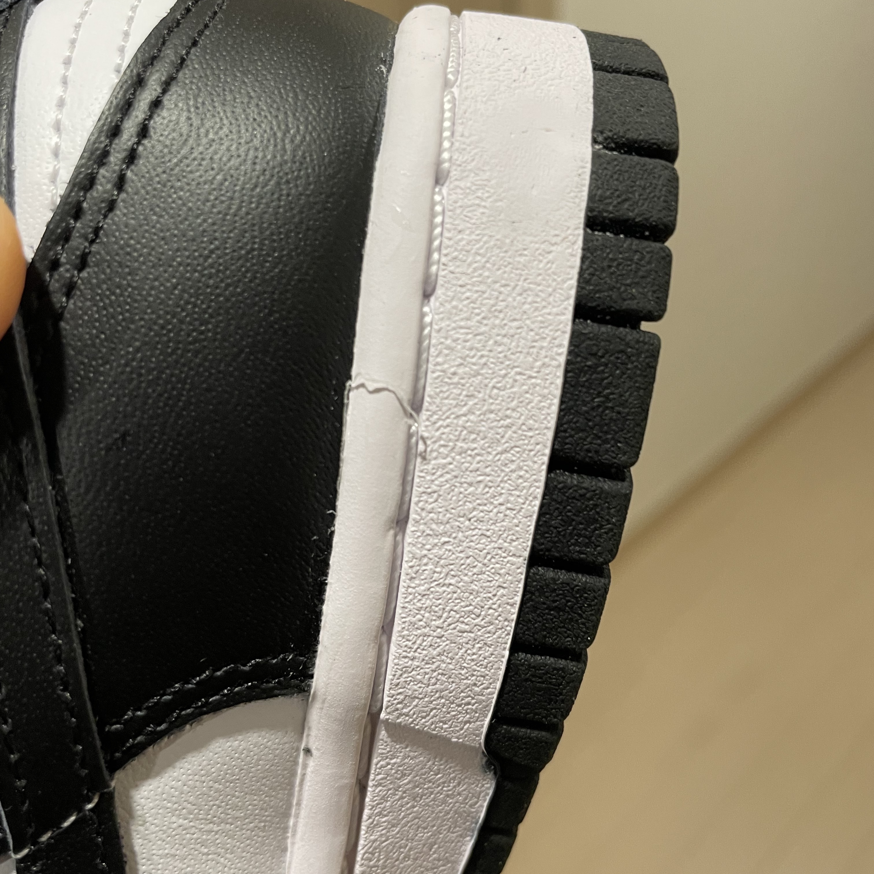 (W) Nike Dunk Low Black 착용 스타일 - 1