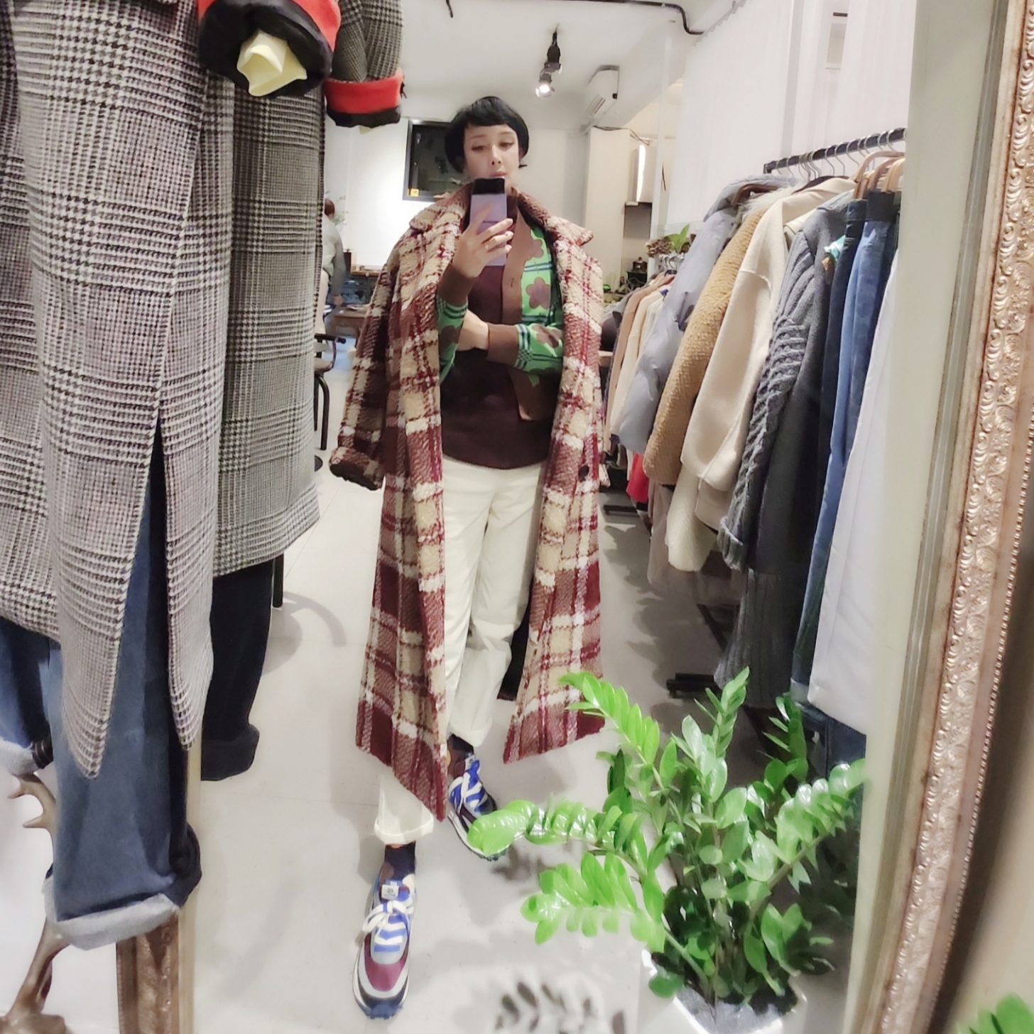 Nike x Sacai x Undercover LDWaffle Night Maroon Team Royal 착용 스타일