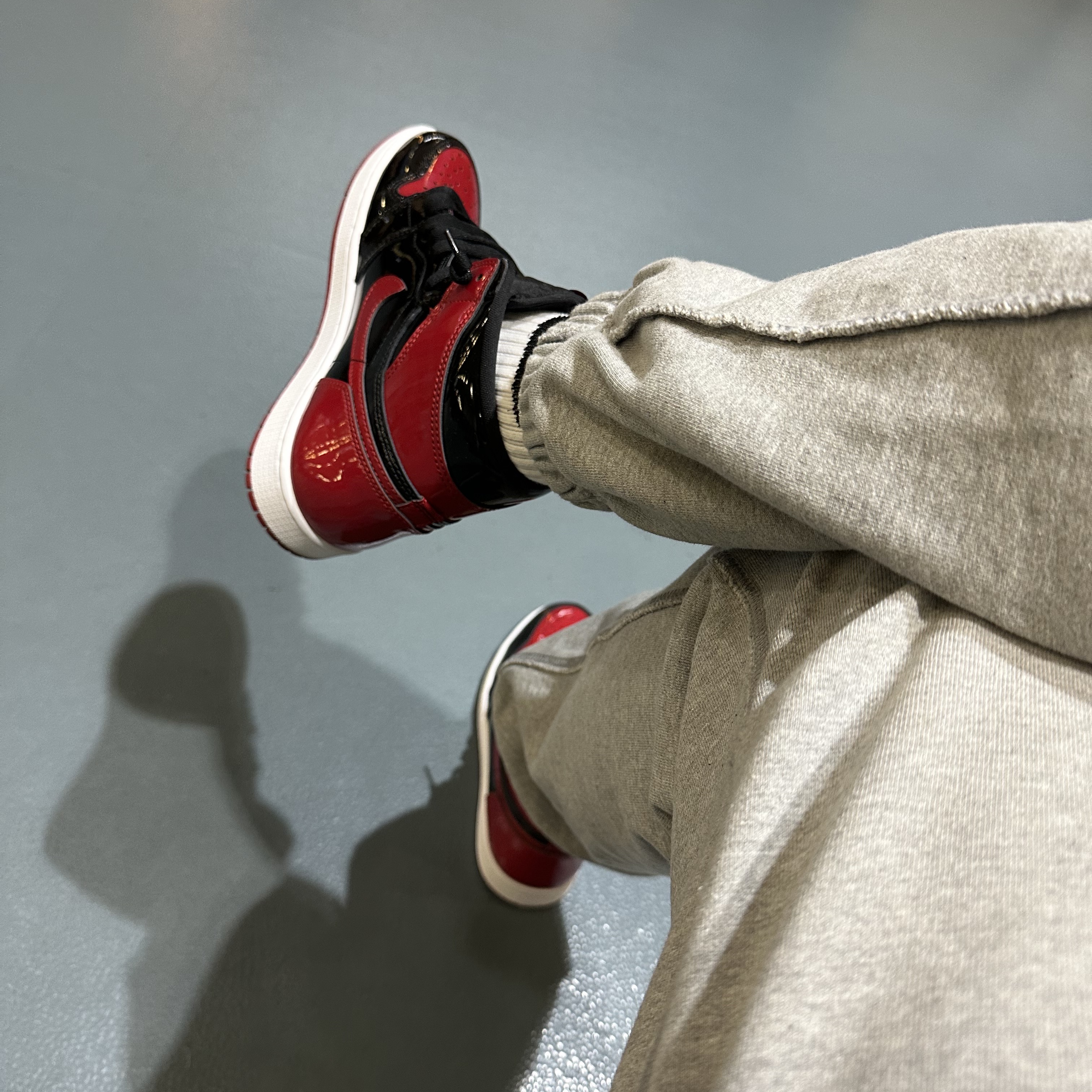 Jordan 1 Retro High OG Patent Bred 착용 스타일