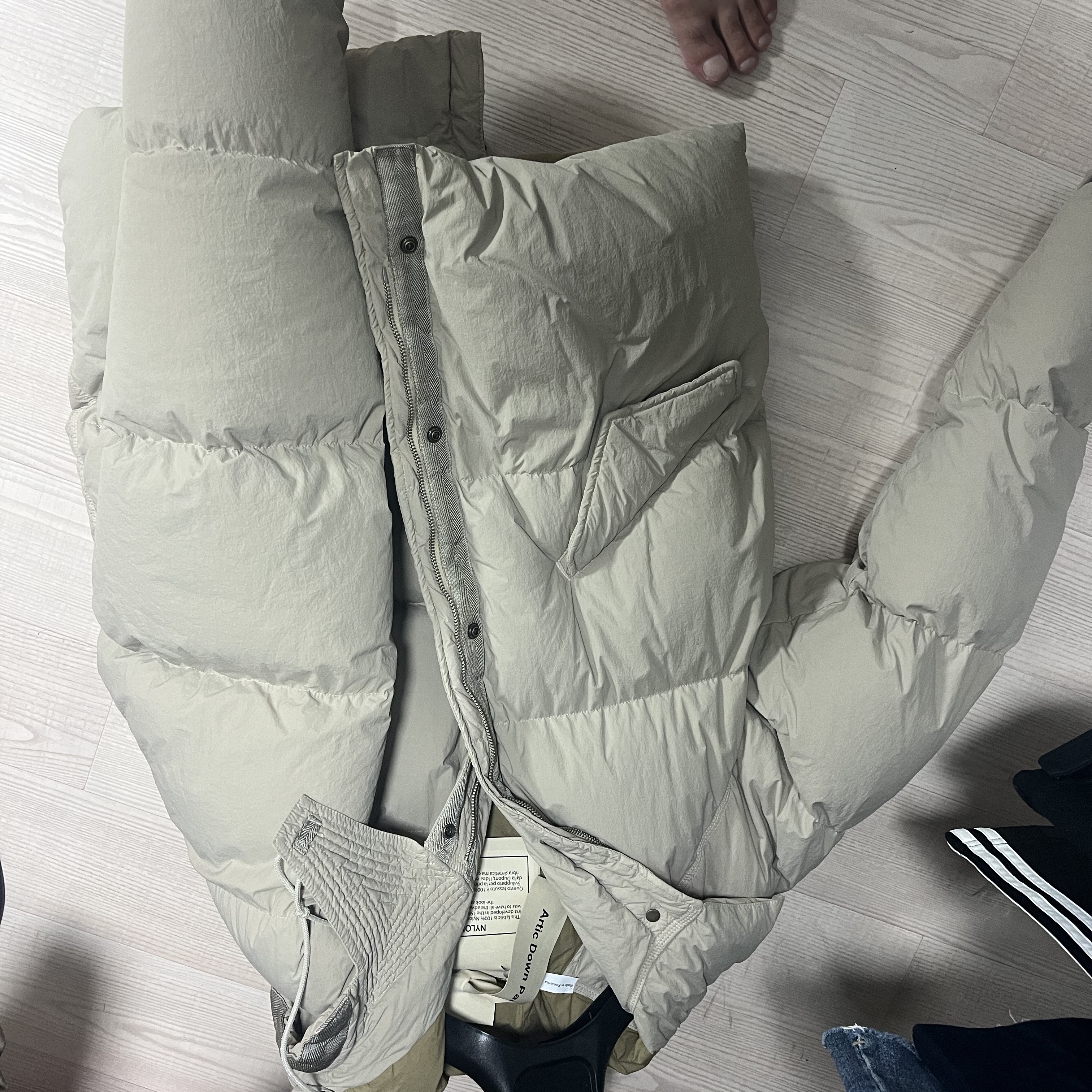 Ten C Artic Down Parka Gauze White 착용 스타일 - 3