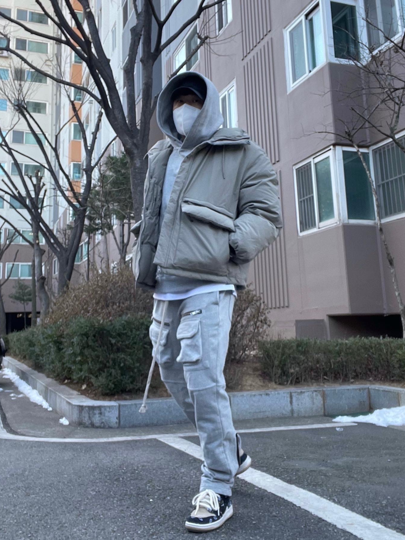 Nike x Travis Scott SB Dunk Low, Stone Island 99576 Nylon Metal 6-Panel Cap Black 착용 스타일 - 4