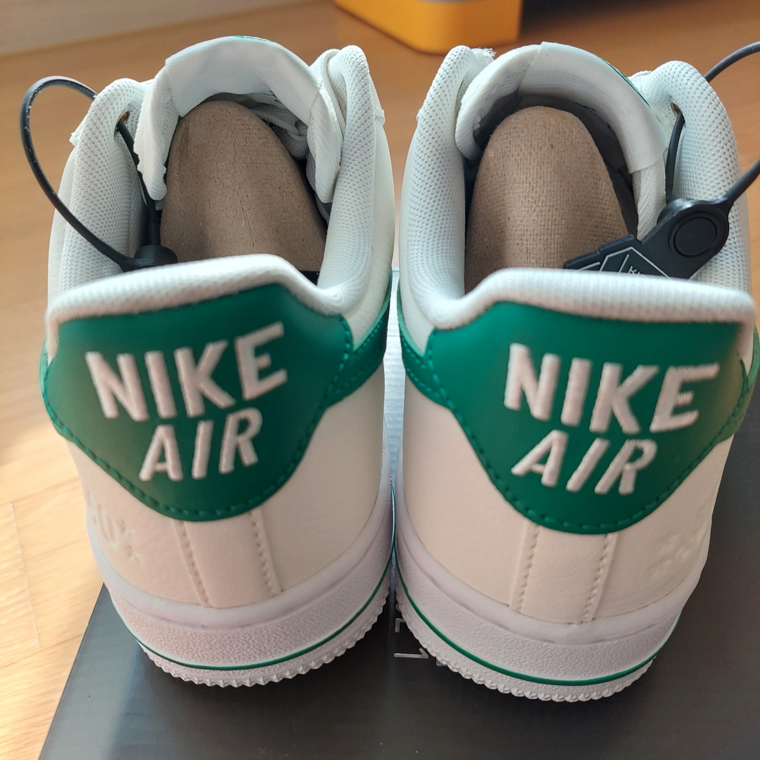 (W) Nike Air Force 1 '07 SE 40th Anniversary Join Forces Sail Malachite 착용 스타일 - 4