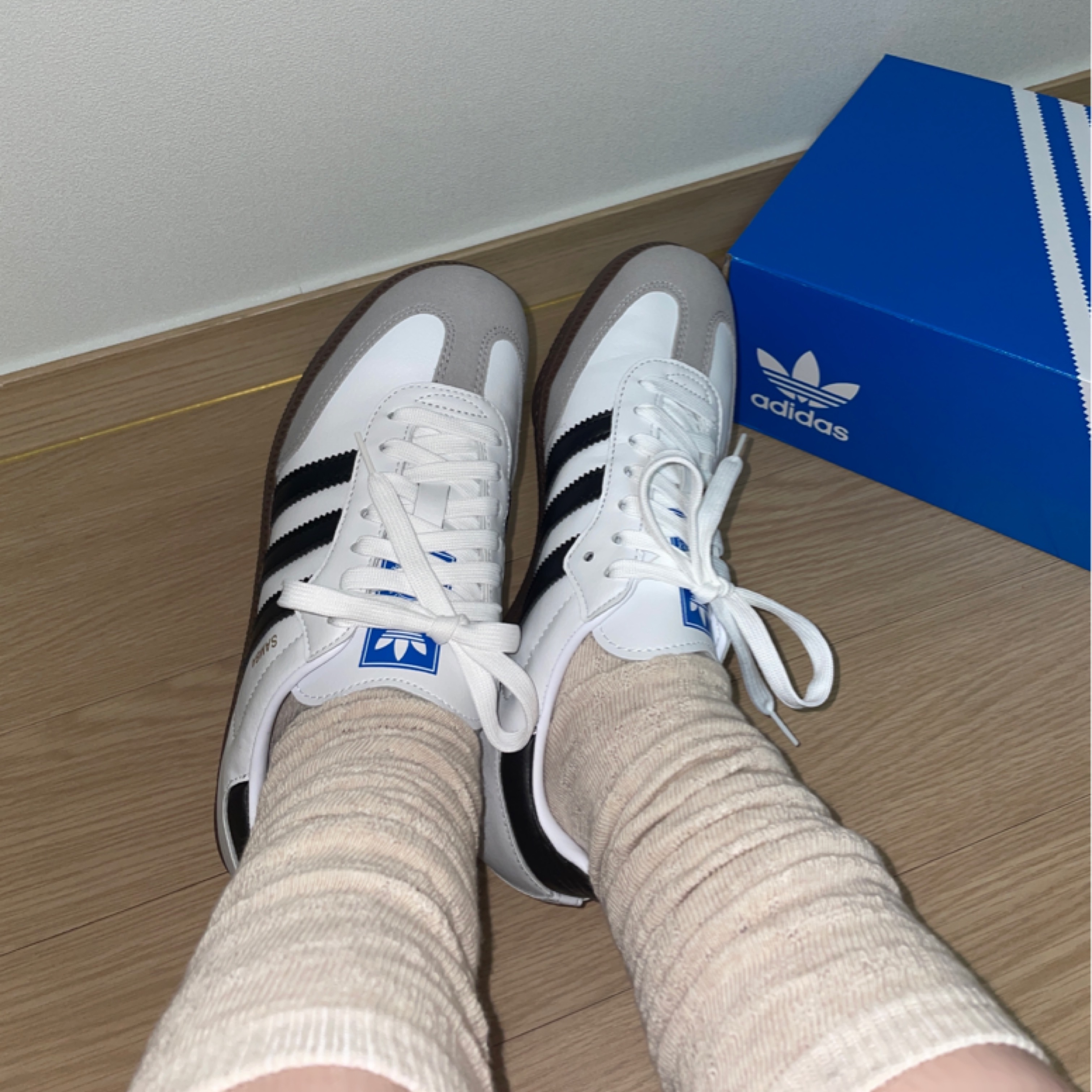 Adidas Samba Vegan White Black 착용 스타일