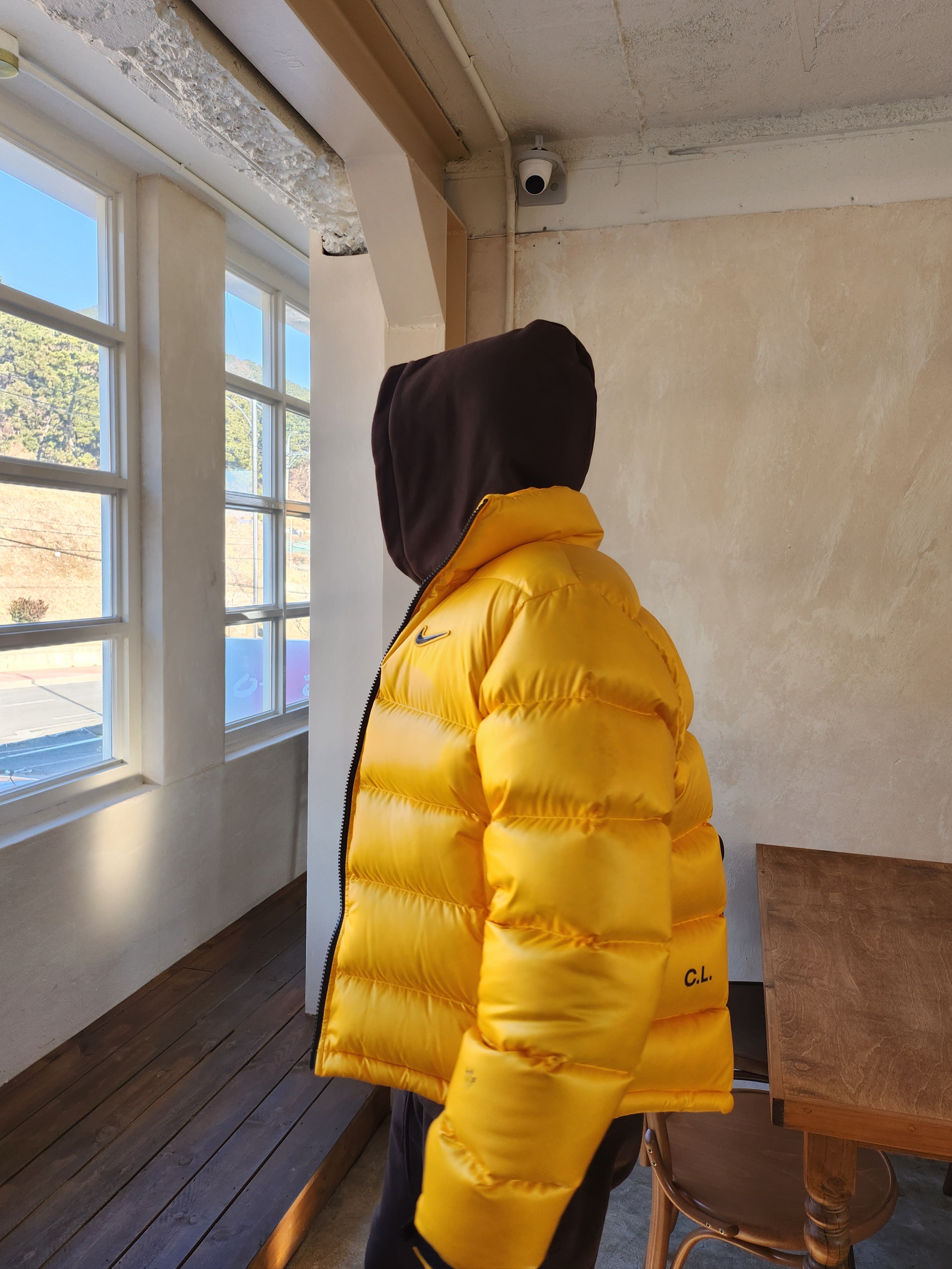 Nike x Drake Nocta Puffer Jacket University Gold - Asia, IAB Studio Hoodie Brown 착용 스타일 - 4