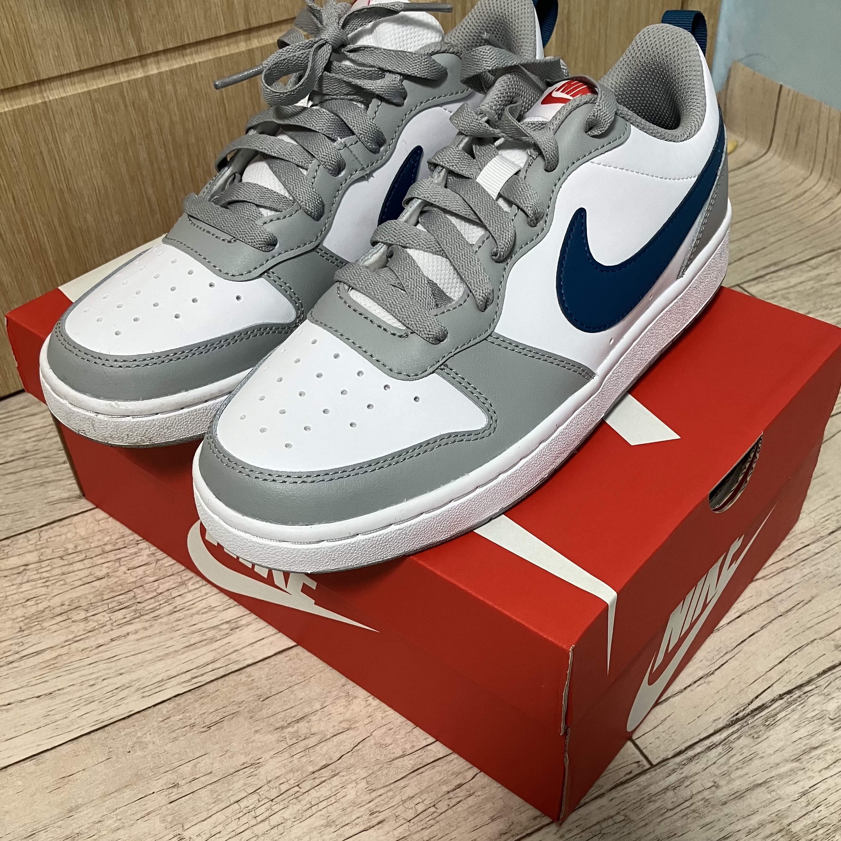 (GS) Nike Court Borough Low 2 Light Smoke Grey 착용 스타일