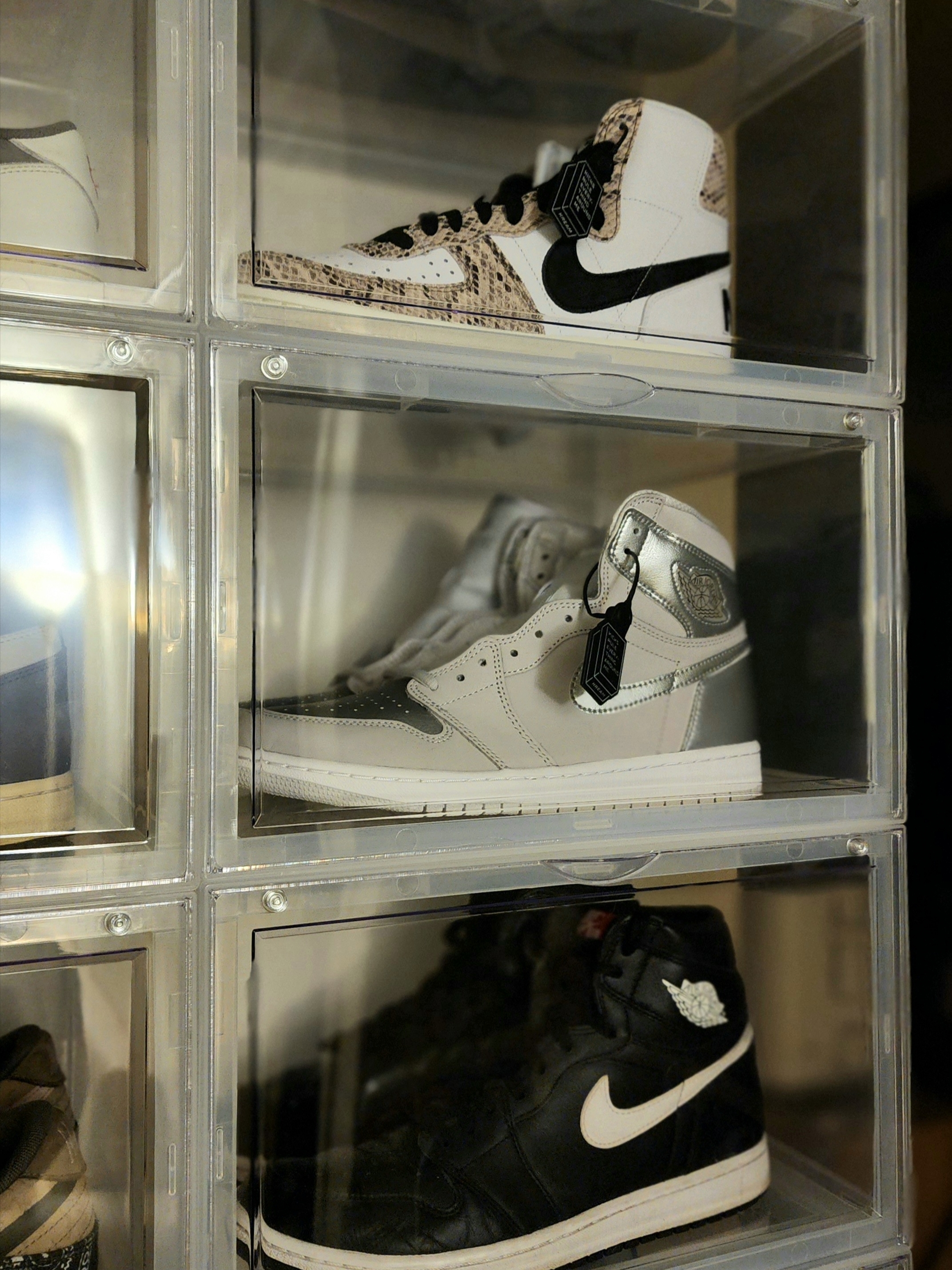 Nike Terminator High Cocoa Snake, Jordan 1 Retro High OG Yin Yang Black 착용 스타일