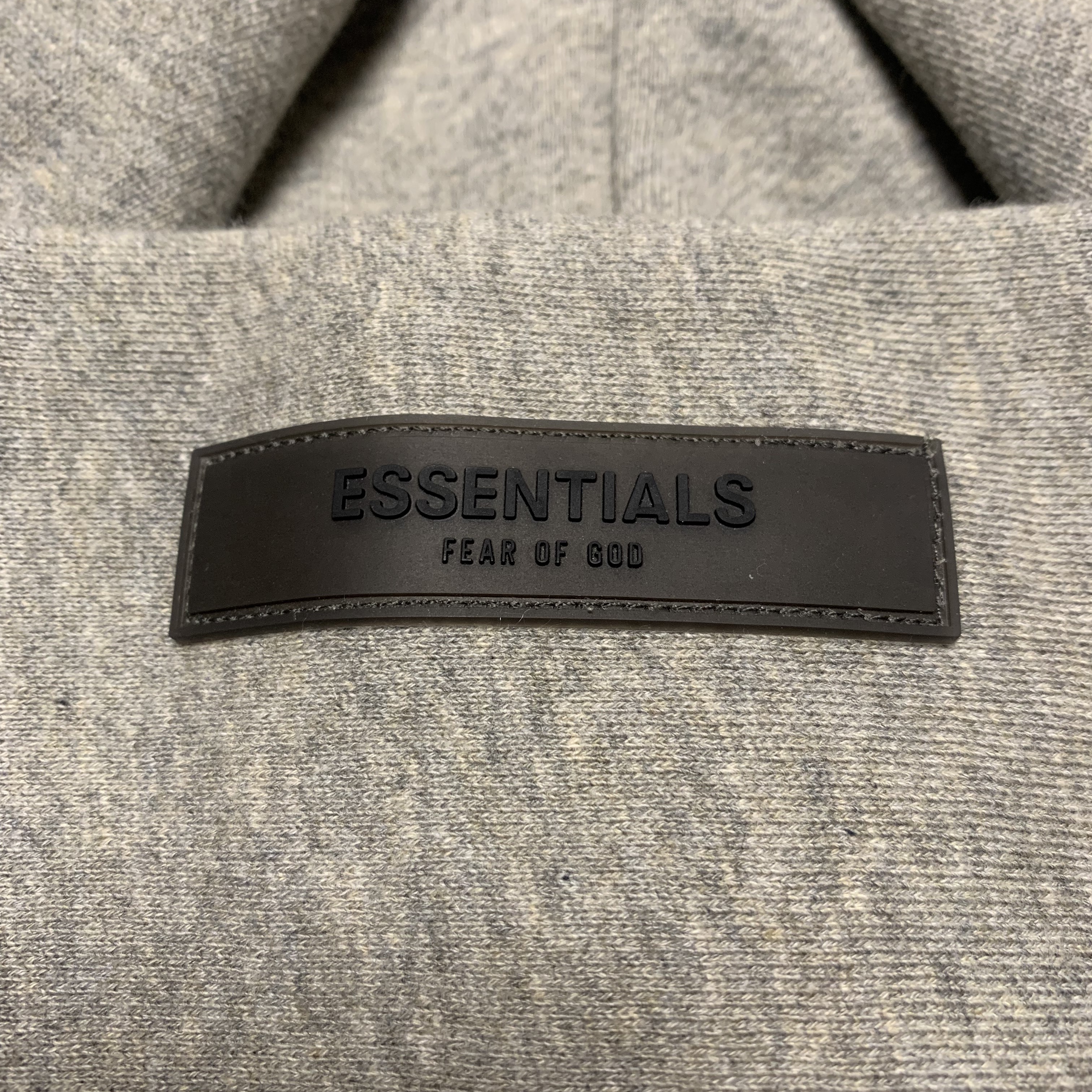 Essentials The Core Collection Hoodie Dark Oatmeal 착용 스타일 - 2