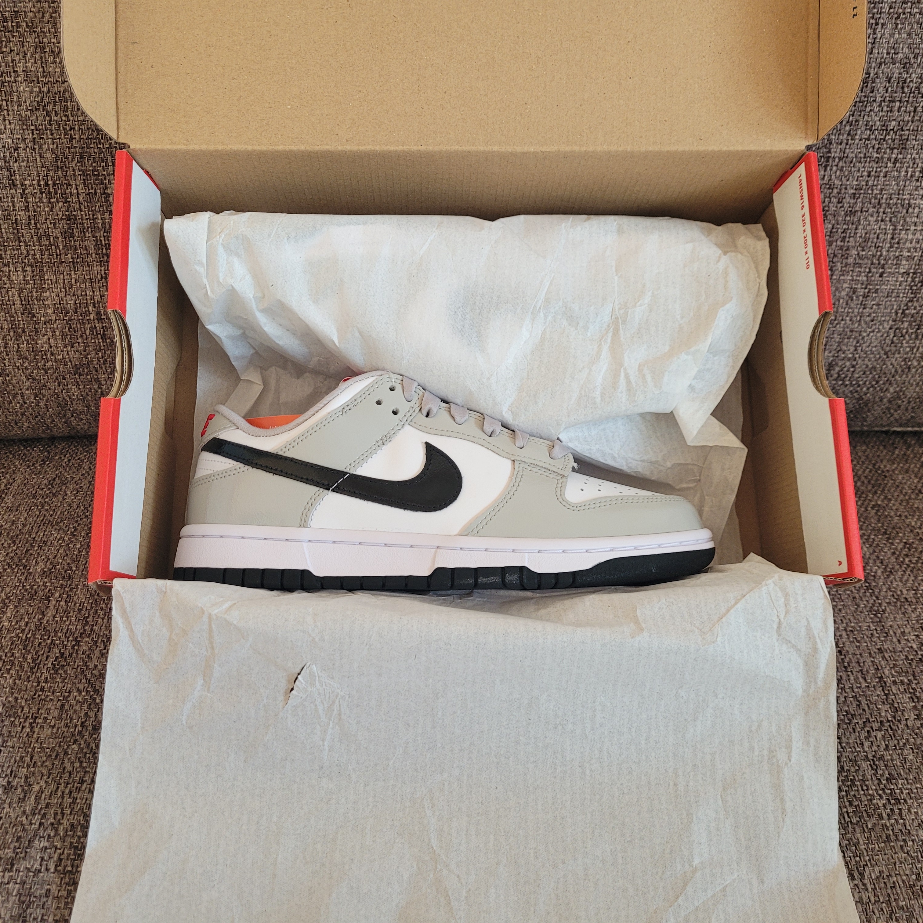 (W) Nike Dunk Low Essential Light Iron Ore Black 착용 스타일 - 2