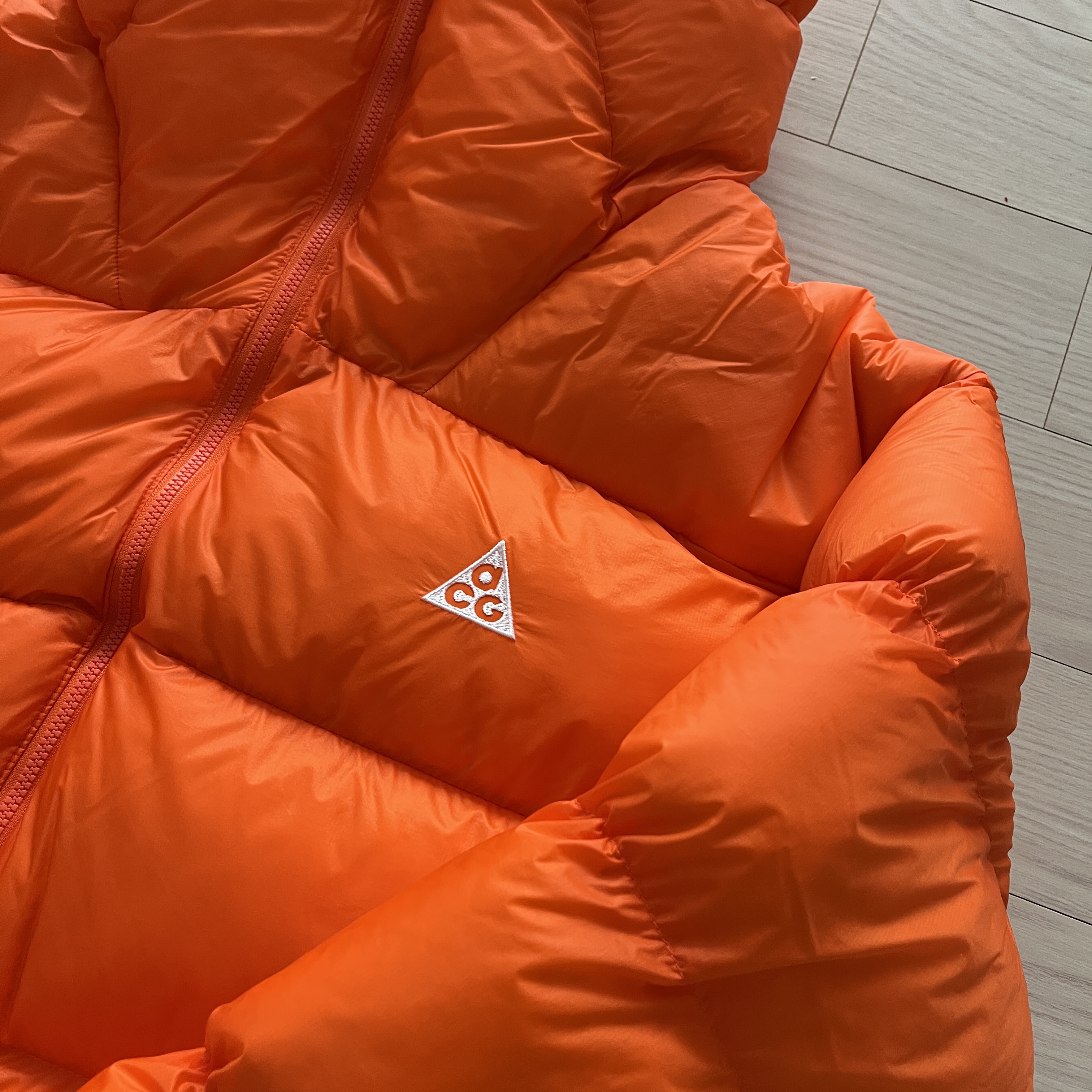 Nike ACG Therma-Fit ADV Lunar Lake Puffer Jacket Safety Orange - Asia 착용 스타일 - 4