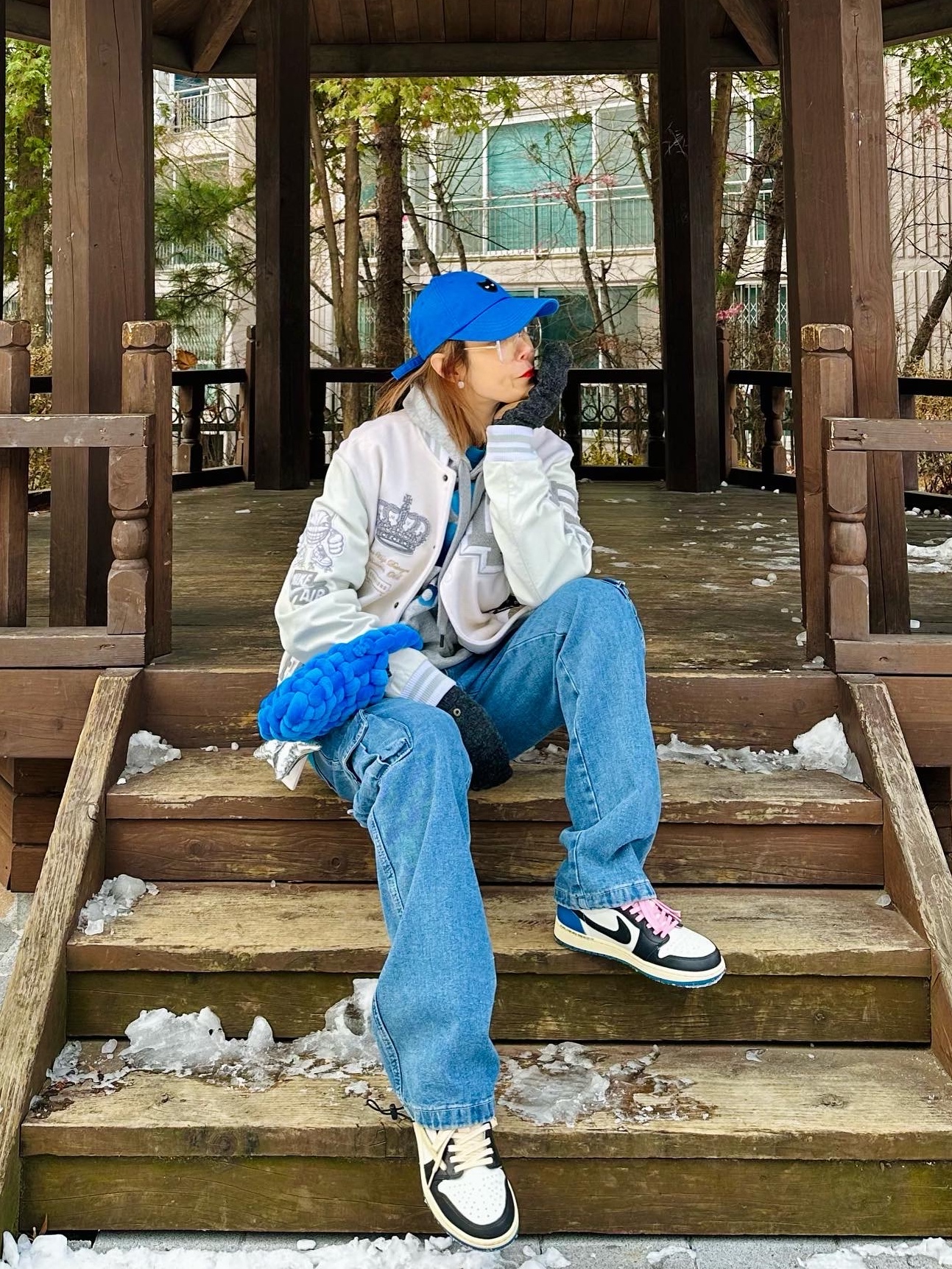 Jordan 1 x Travis Scott x Fragment Retro Low OG SP Military Blue, Isabel Marant Miley Hoodie Grey - 22SS 착용 스타일 - 4