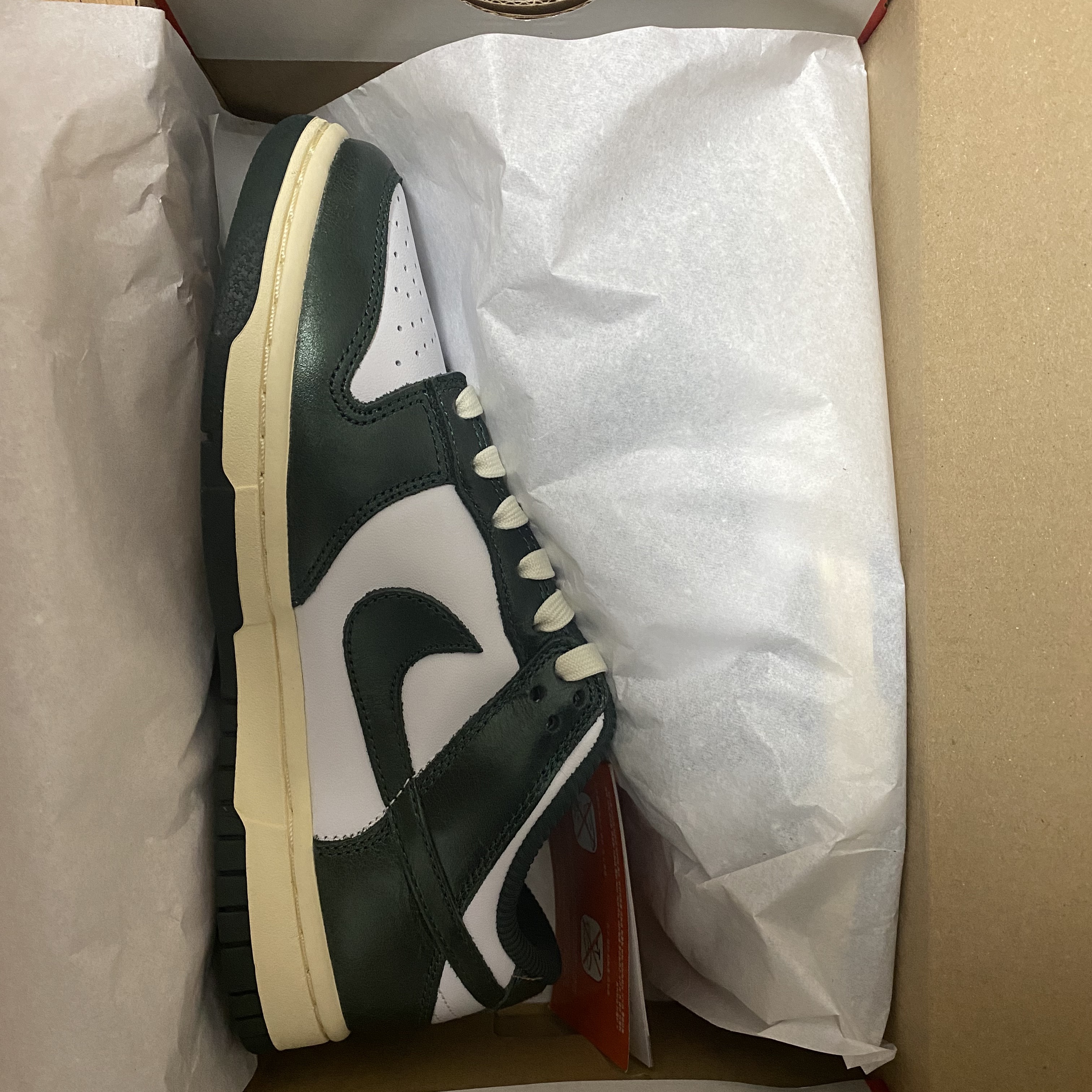(W) Nike Dunk Low Vintage Green 착용 스타일
