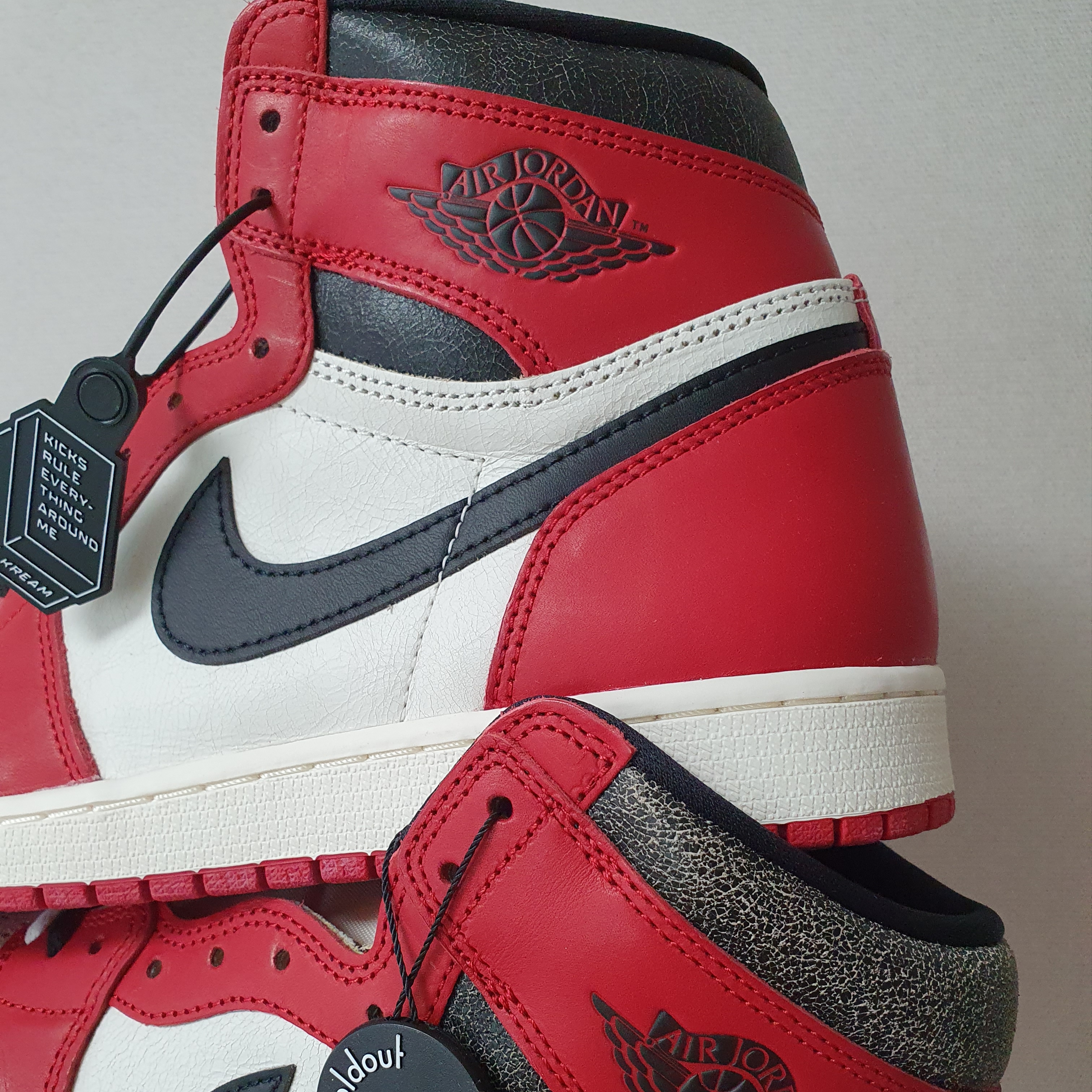 Jordan 1 Retro High OG Chicago 2022 착용 스타일 - 4