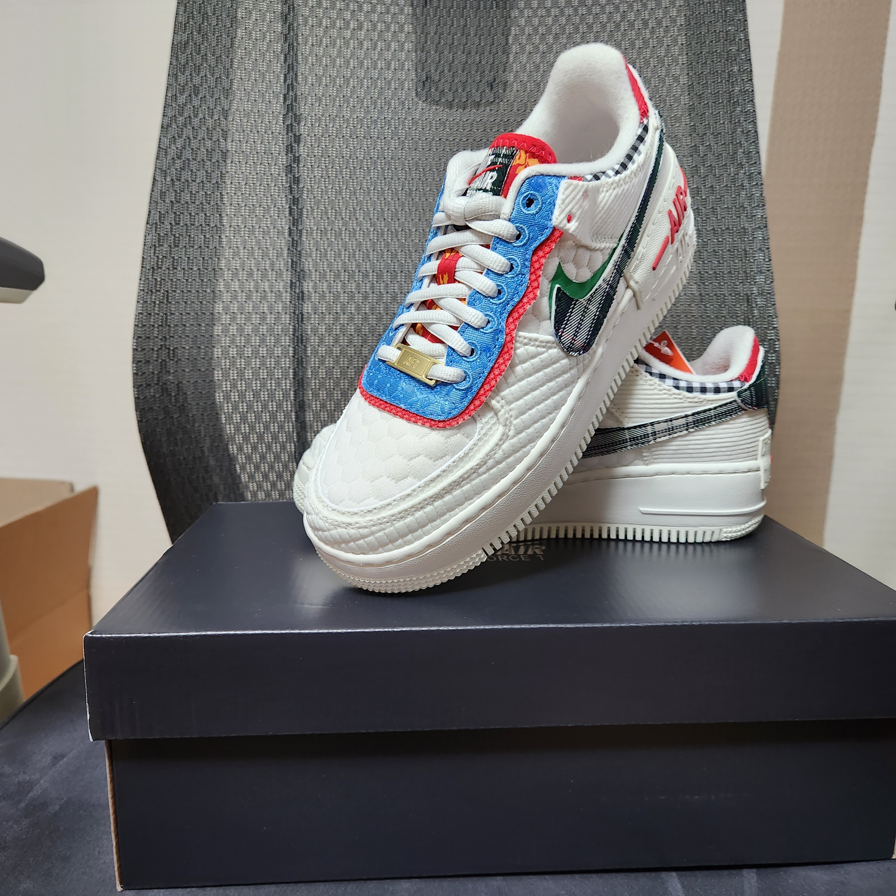 (W) Nike Air Force 1 Shadow Sail Classic Green 착용 스타일 - 1