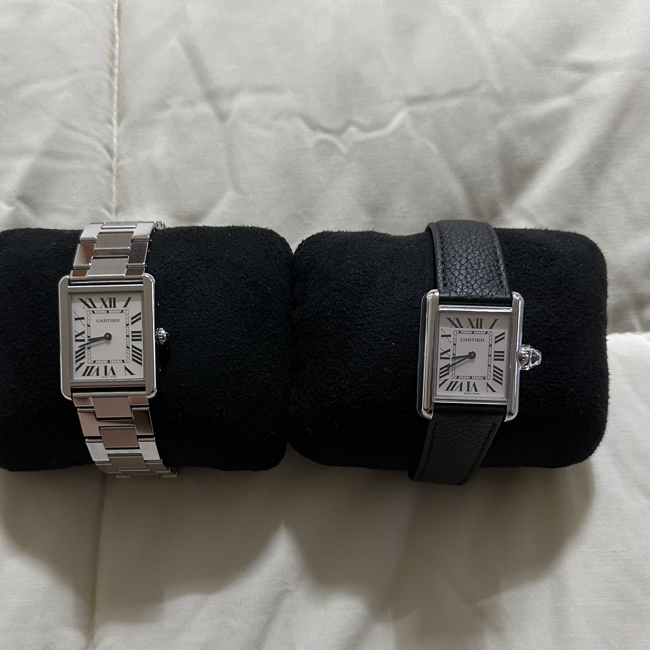 Cartier Tank Must Watch Large Quartz Steel Calfskin Black 착용 스타일 - 1