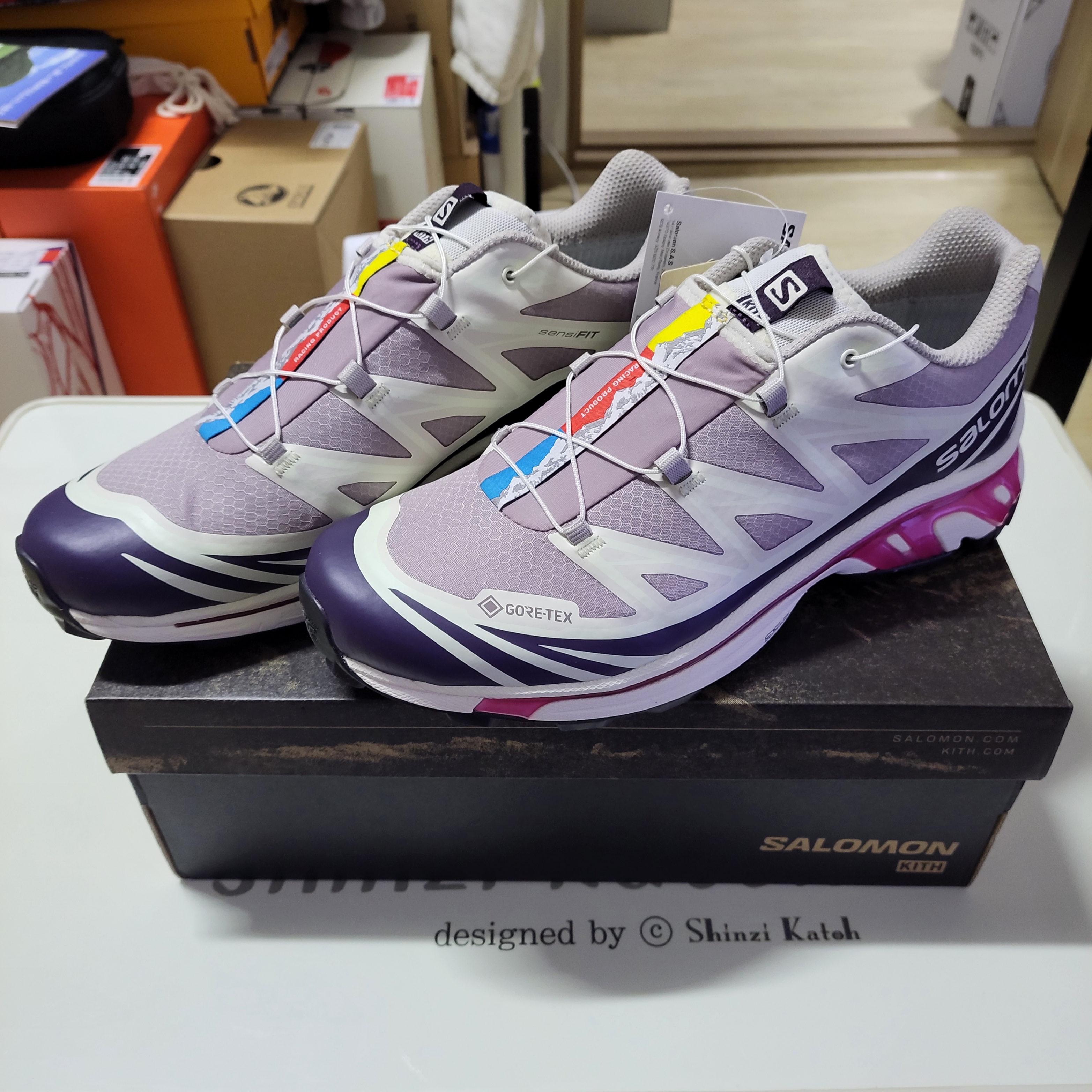 Salomon x Kith XT-6 Gore-Tex Quail Moonscape Vanilla Ice, Palace Gore-Tex Infinium Loft Jogger Black - 22FW 착용 스타일 - 1