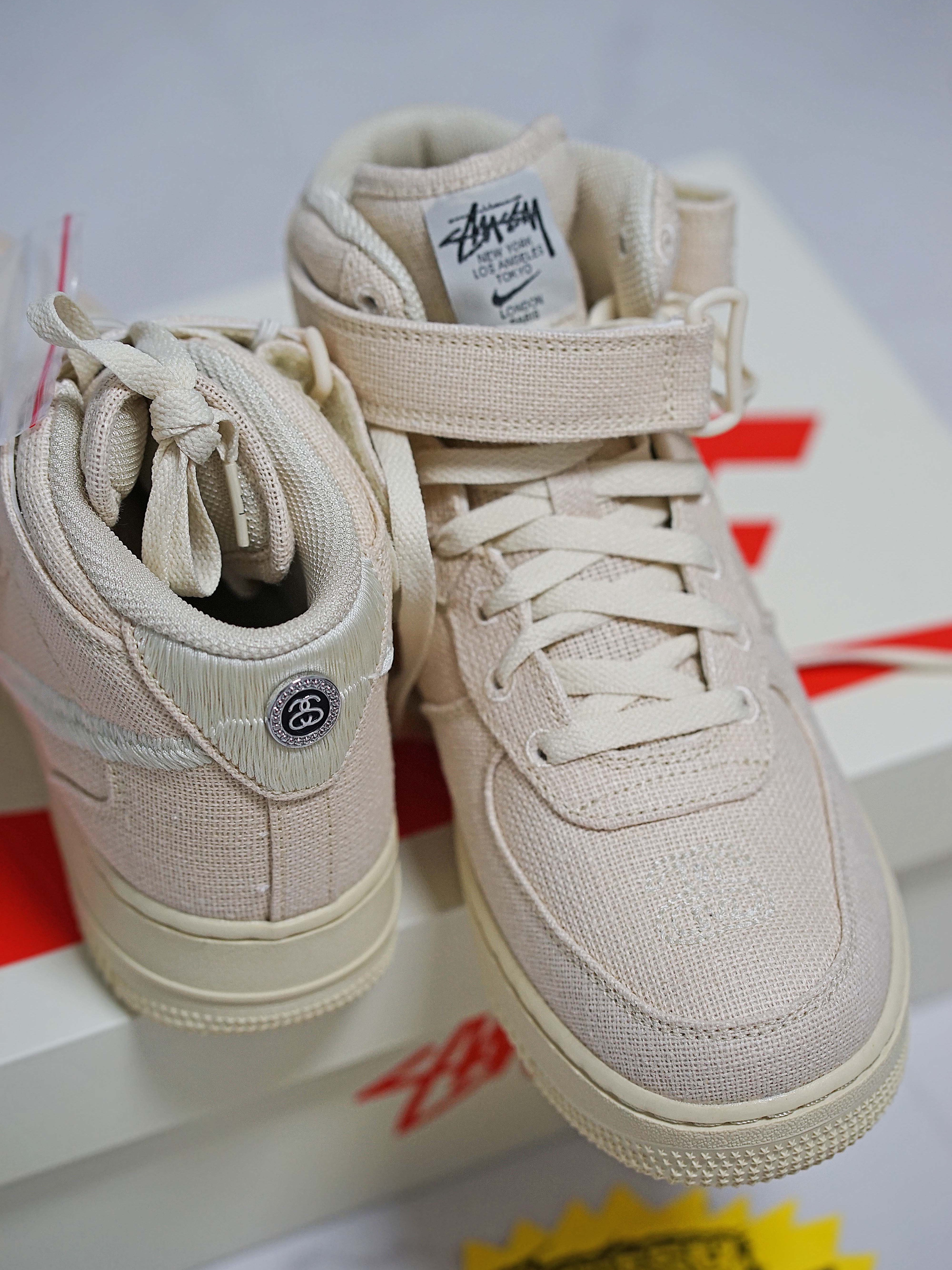 Nike x Stussy Air Force 1 '07 Mid SP Fossil 착용 스타일 - 4