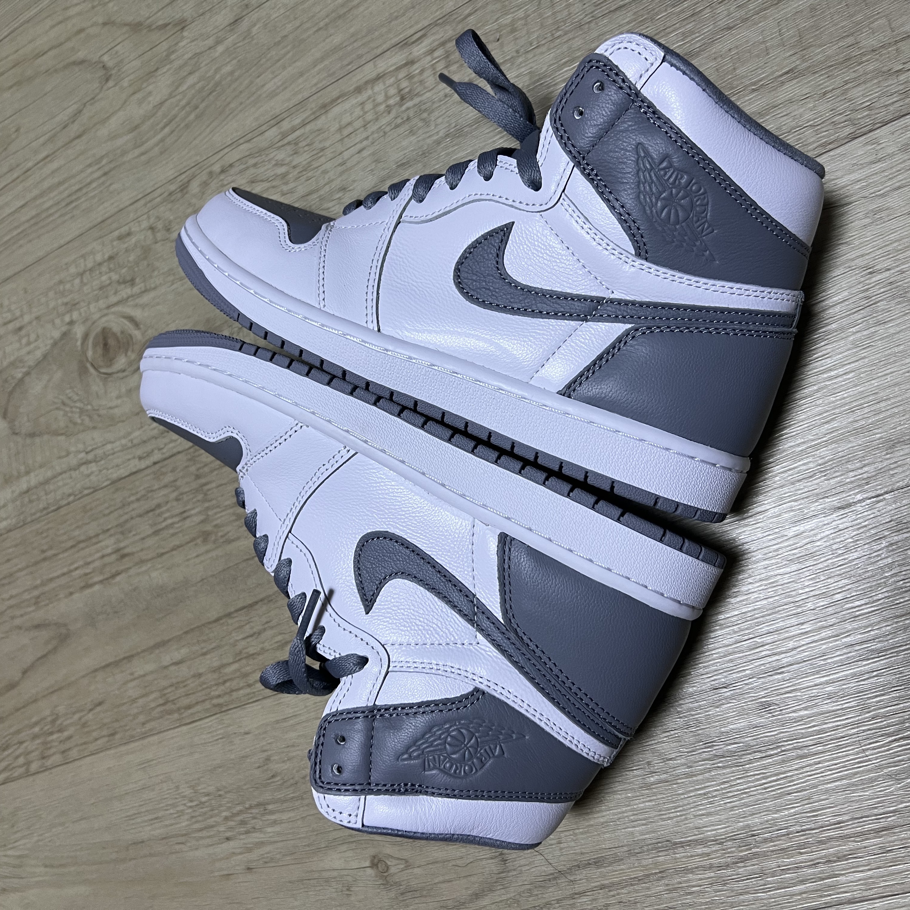 Jordan 1 Retro High OG Stealth 착용 스타일