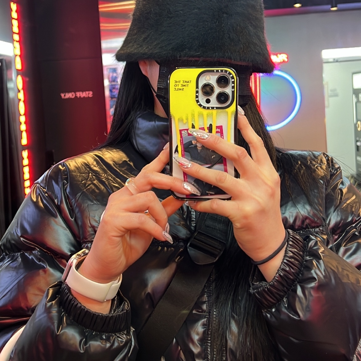 (W) The North Face Nuptse Short Jacket TNF Black 착용 스타일 - 2