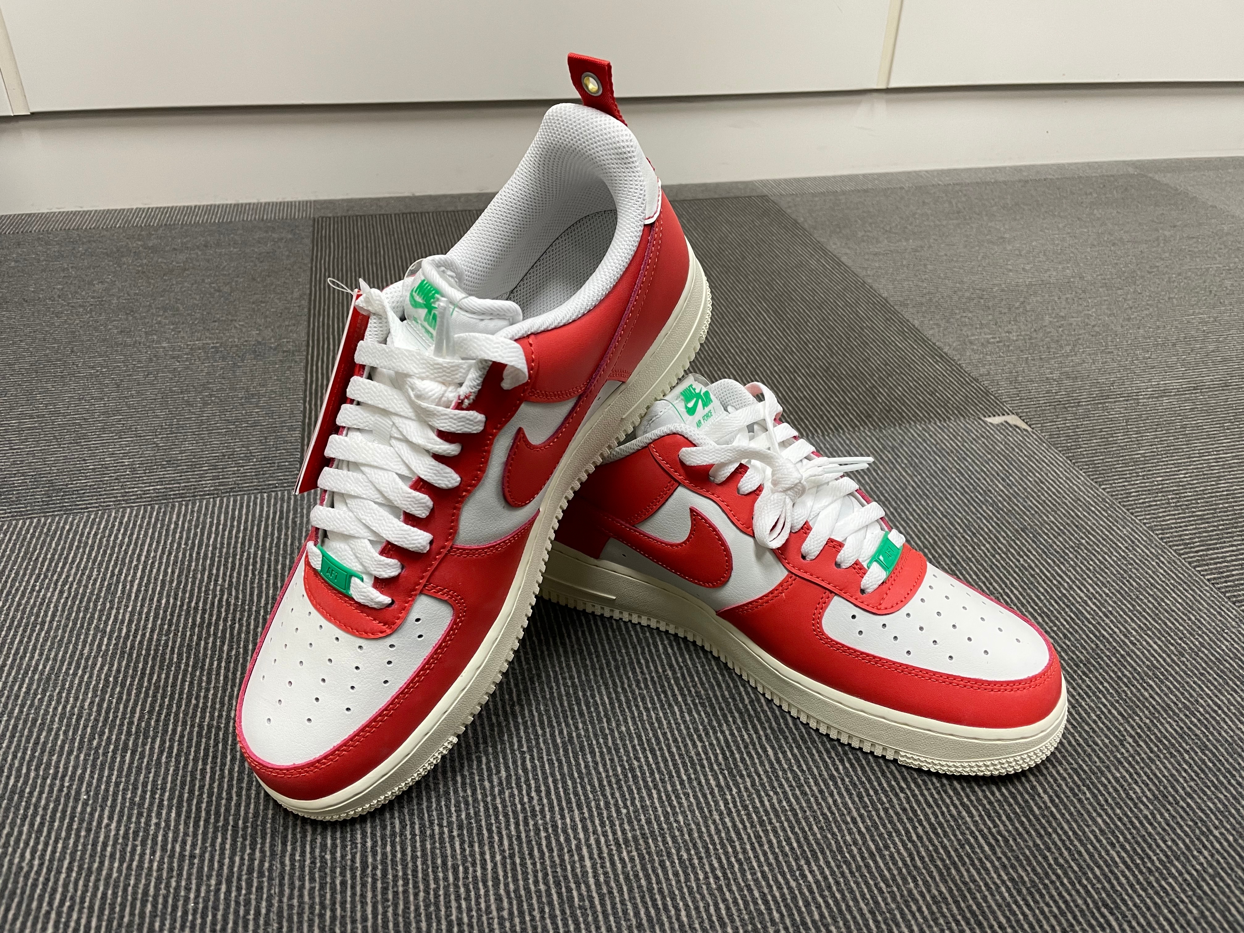 Nike Air Force 1 '07 LV8 Pojangmacha, Jordan 1 Low Black Light Smoke Grey 착용 스타일 - 1