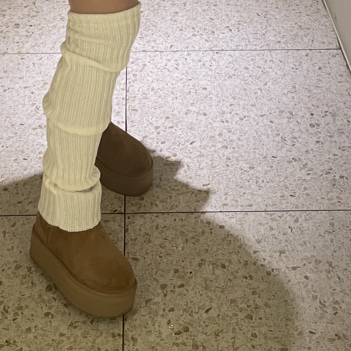 (W) UGG Classic Mini Platform Boots Chestnut 착용 스타일
