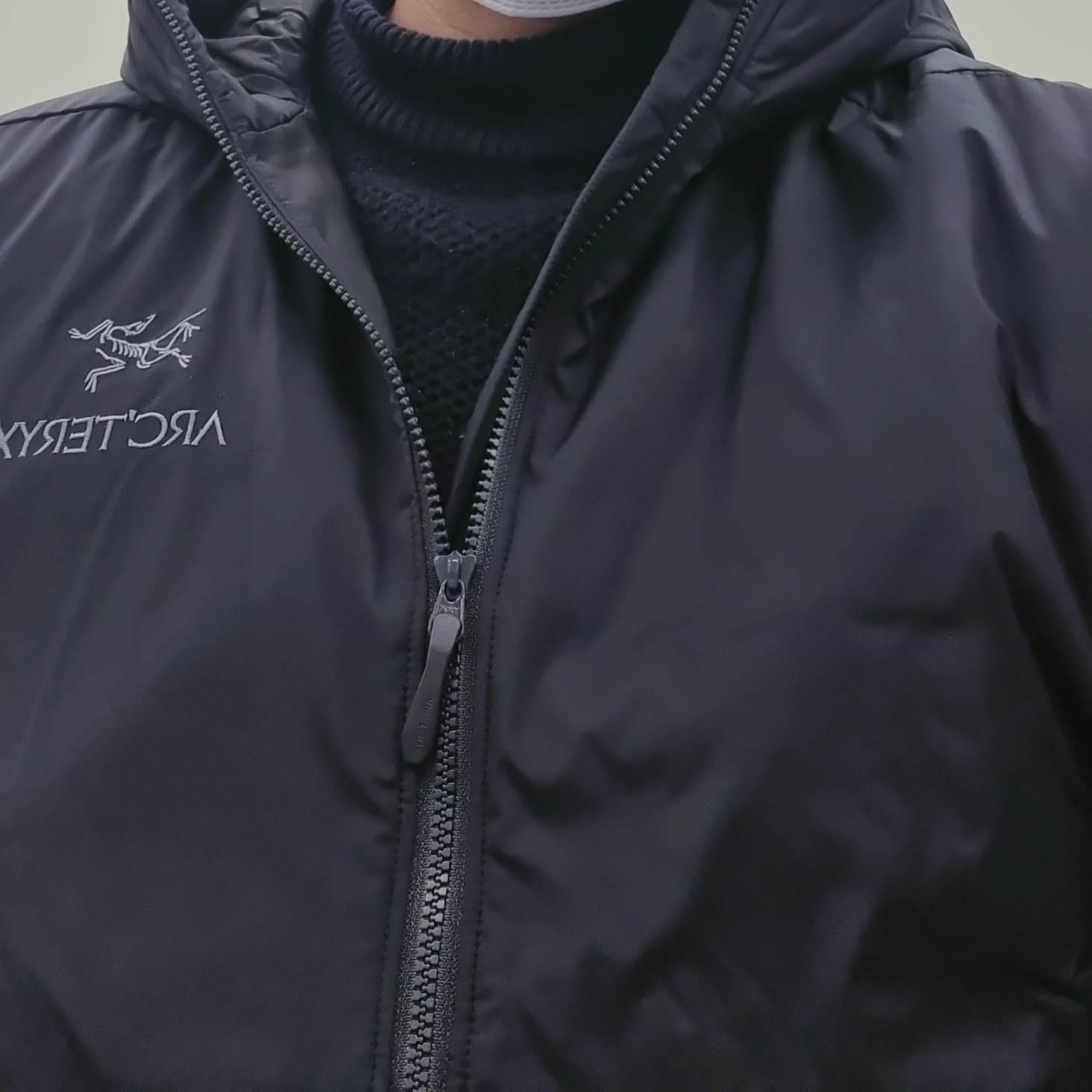 Arc'teryx Atom LT Hoody Black 착용 스타일
