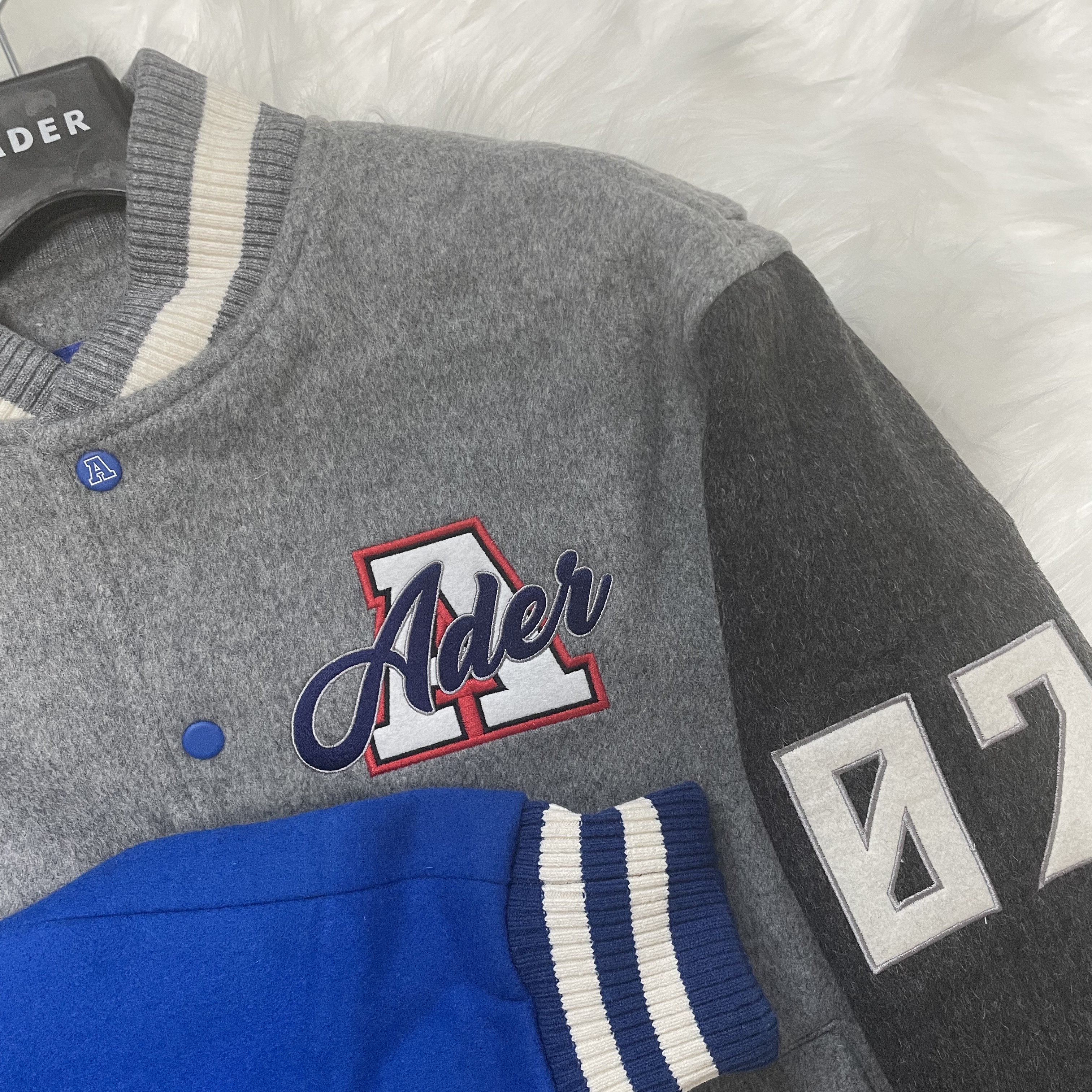 Ader Error Other Arm Jacket Grey 착용 스타일
