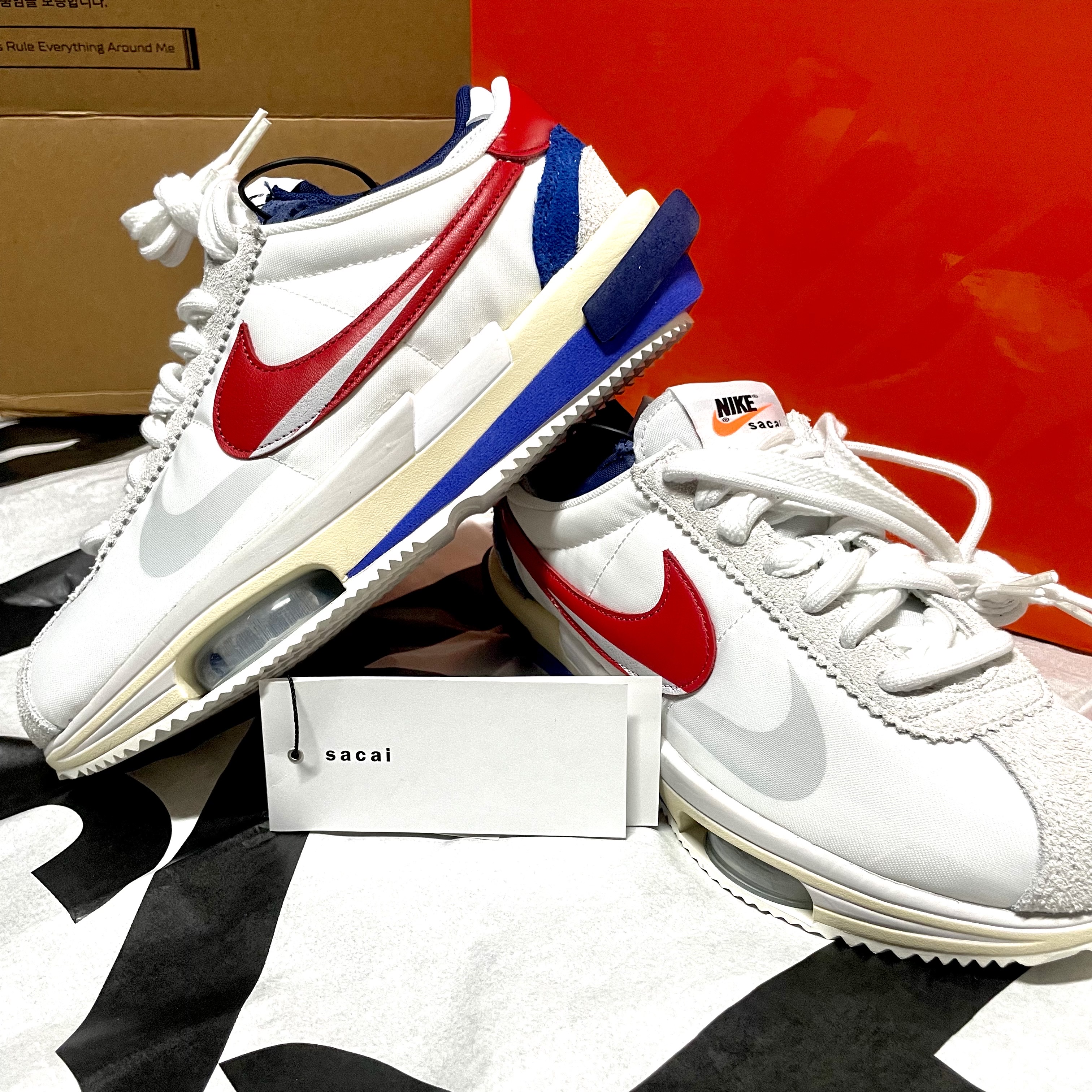 Nike x Sacai Zoom Cortez SP White and University Red 착용 스타일