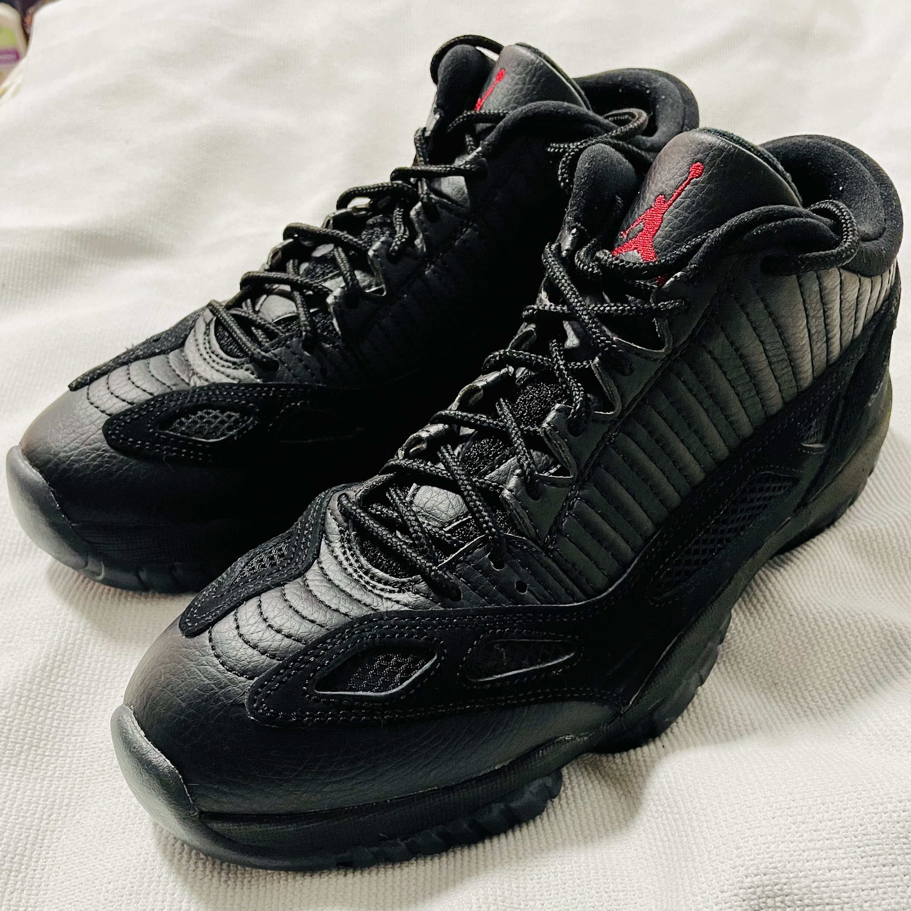 Jordan 11 Retro Low IE Referee 2015 착용 스타일