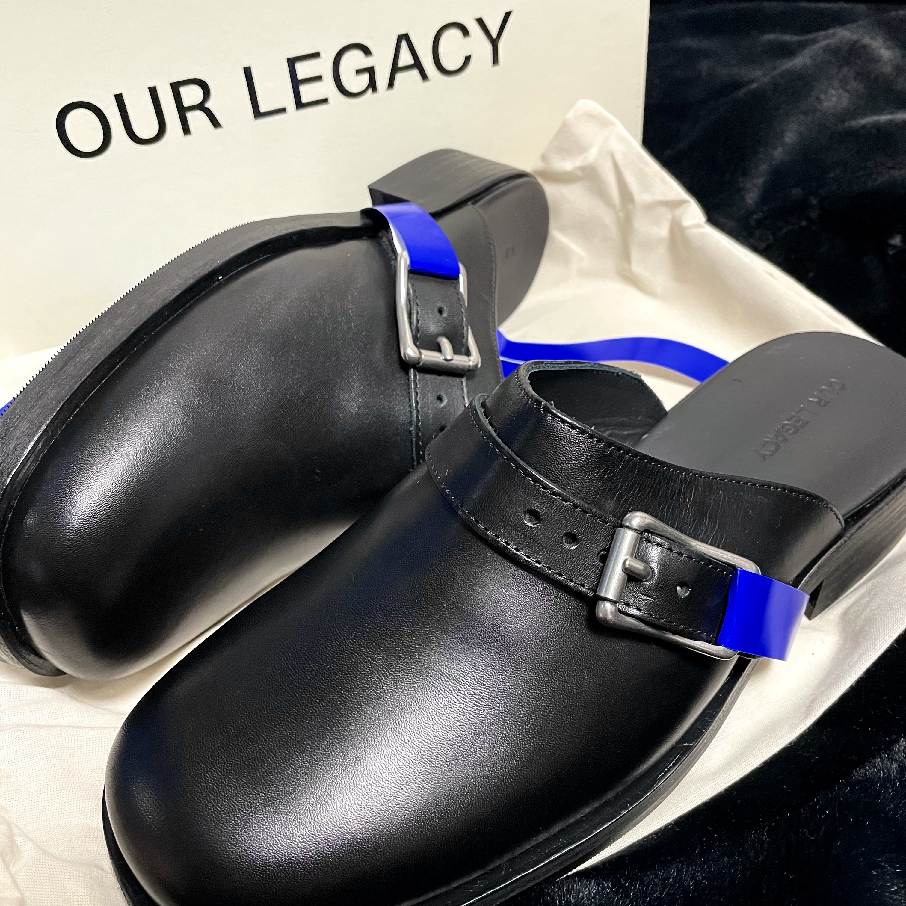 Our Legacy Camion Mule Black Leather 착용 스타일